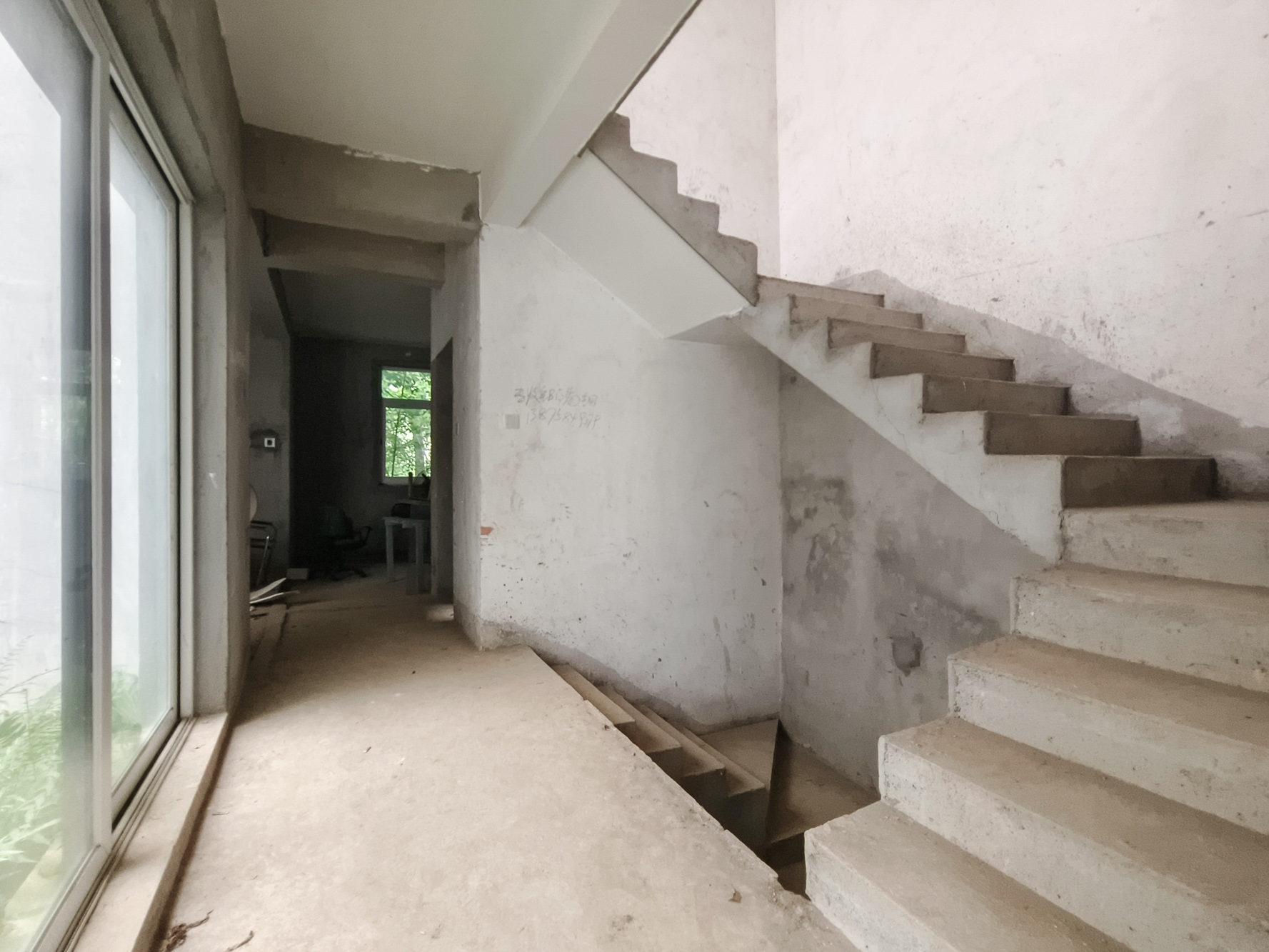 山水湾  6室3厅3卫    450.0万 山水湾  6室3厅3卫    450.0万其他