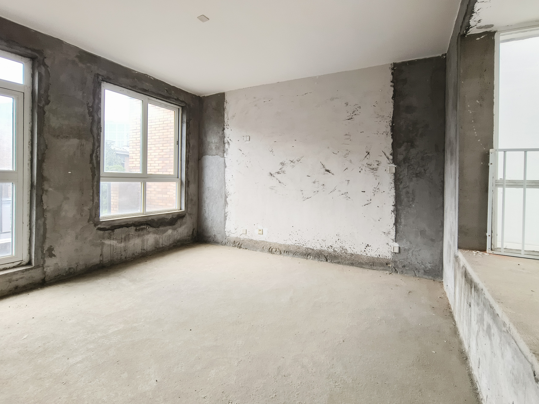 山水湾  6室3厅3卫    450.0万 山水湾  6室3厅3卫    450.0万卧室