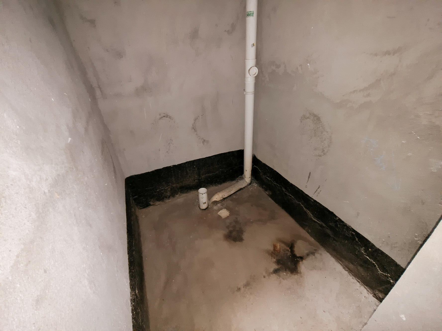 山水湾  6室3厅3卫    450.0万 山水湾  6室3厅3卫    450.0万卫生间