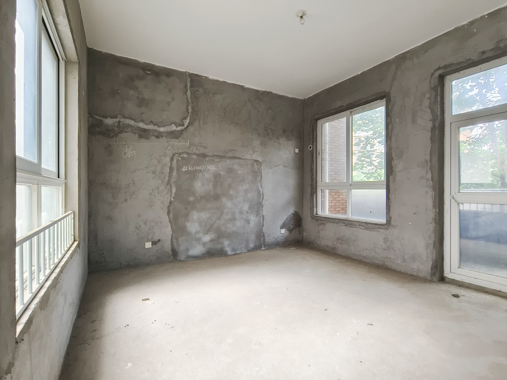 山水湾  6室3厅3卫    450.0万 山水湾  6室3厅3卫    450.0万卧室