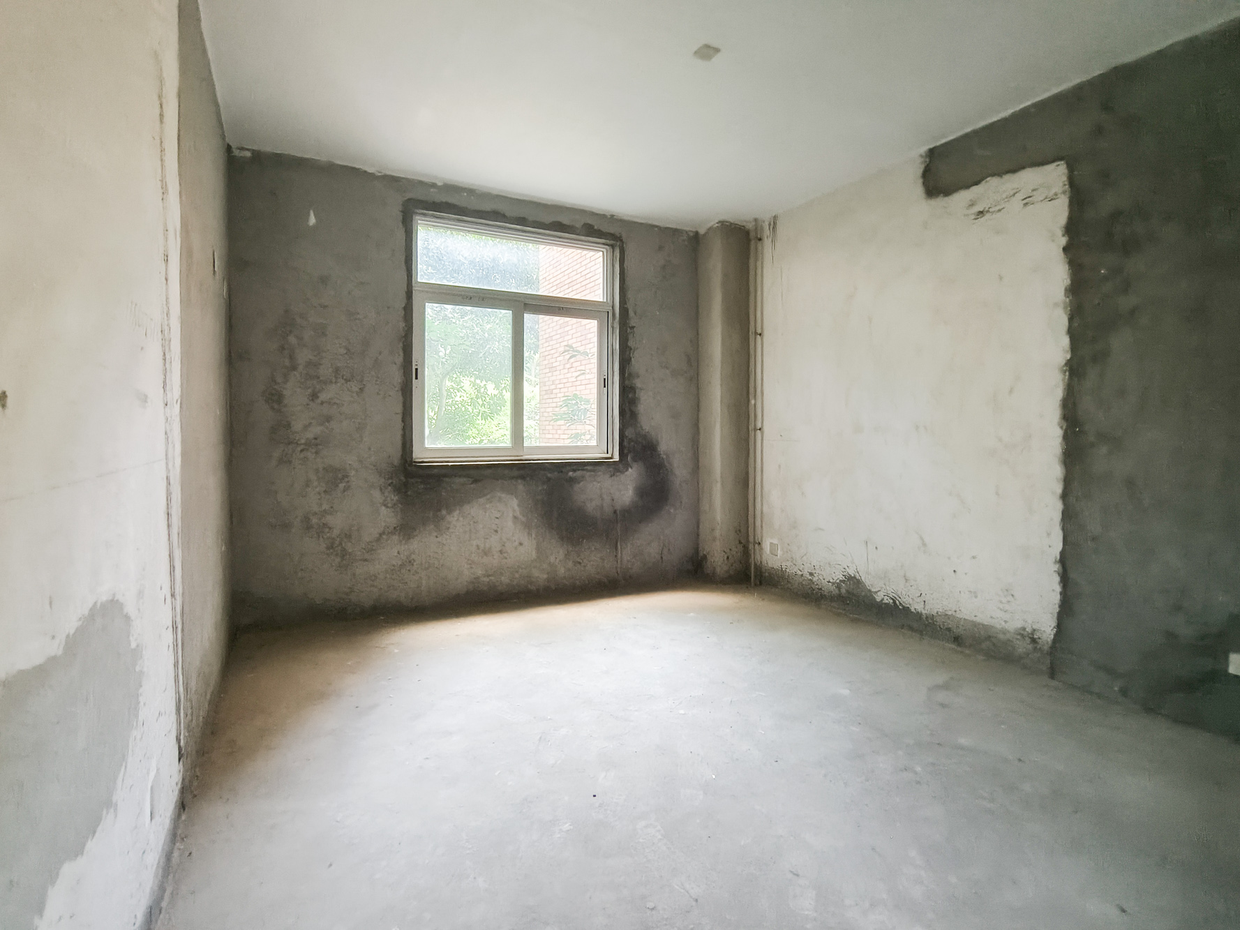 山水湾  6室3厅3卫    450.0万 山水湾  6室3厅3卫    450.0万卧室