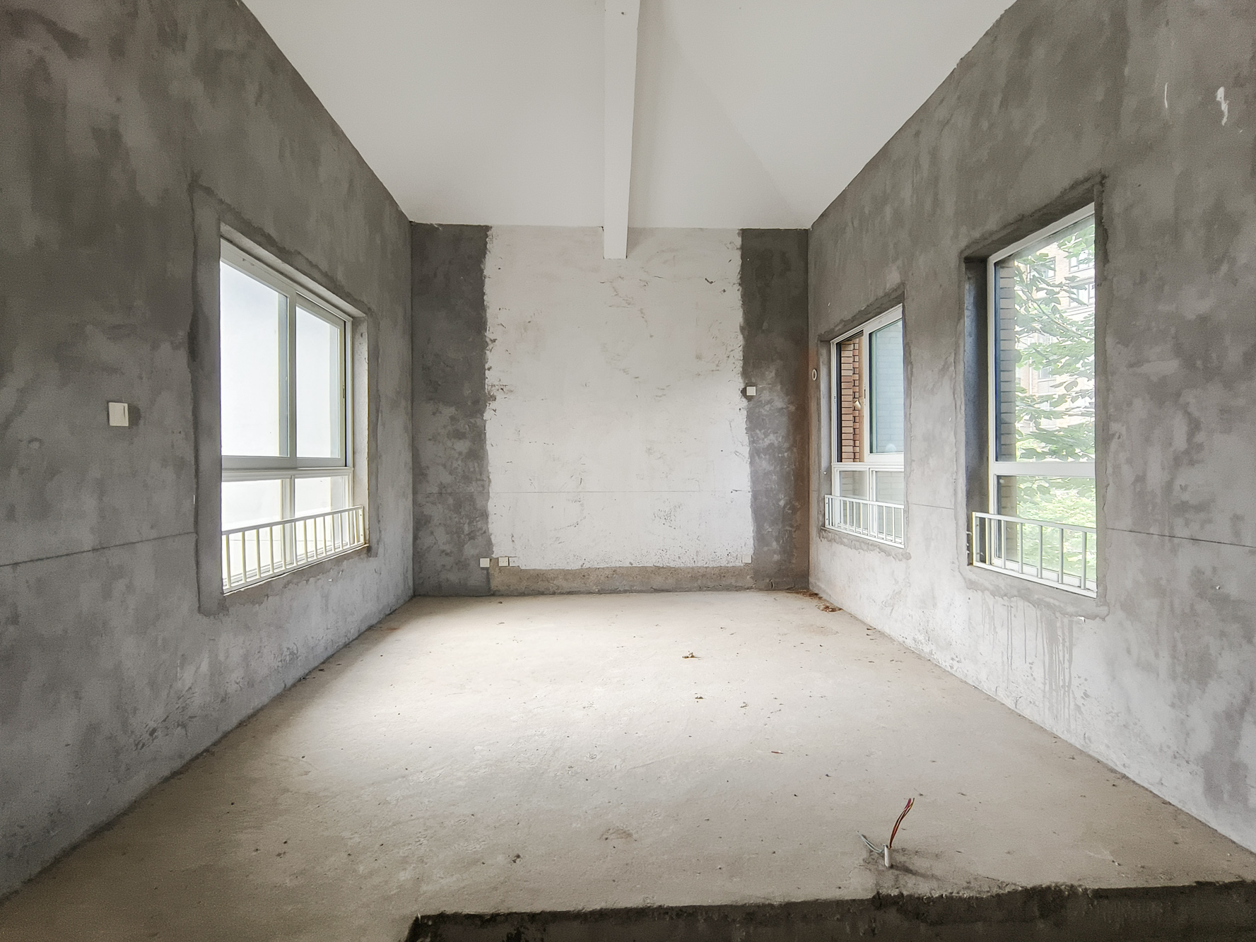 山水湾  6室3厅3卫    450.0万 山水湾  6室3厅3卫    450.0万卧室