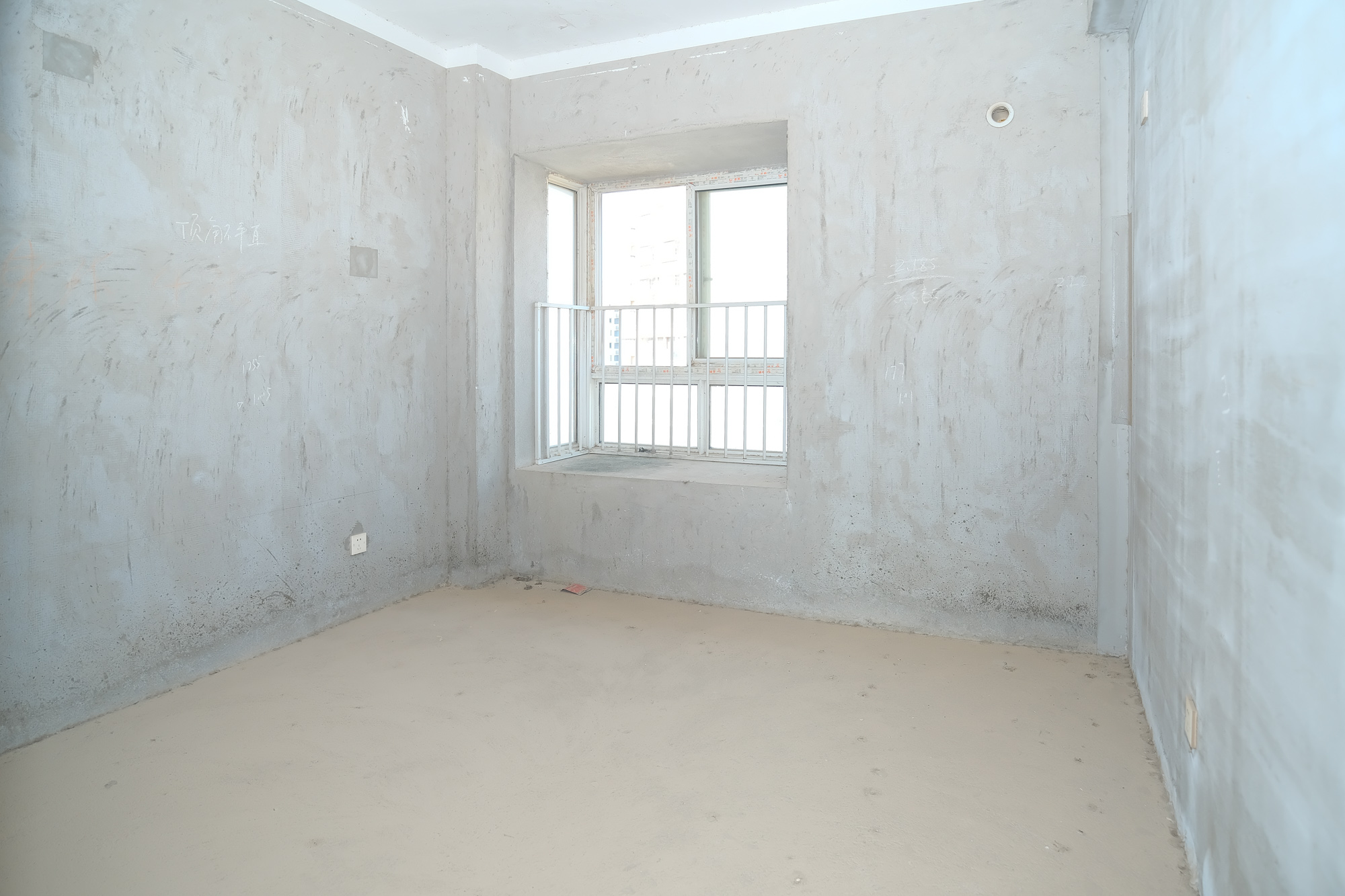 山水湾  4室2厅2卫    78.0万 山水湾  4室2厅2卫    78.0万卧室