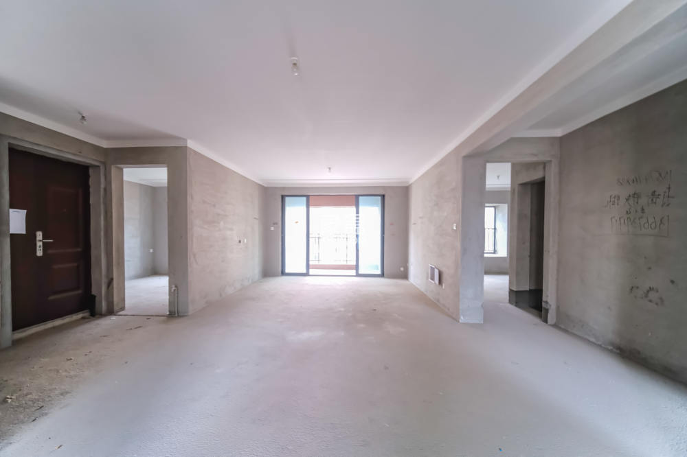 荣盛城  4室2厅2卫    85.0万