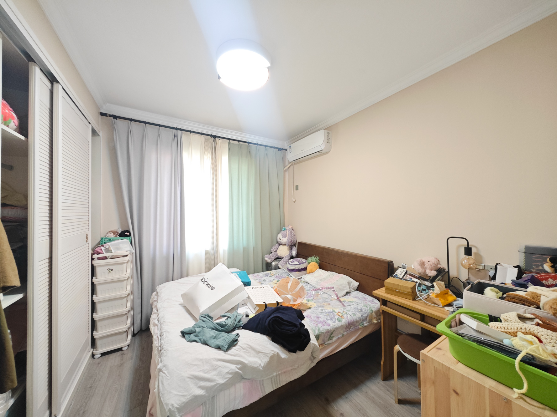 星城新宇桃花苑  3室2厅2卫   90.80万卧室