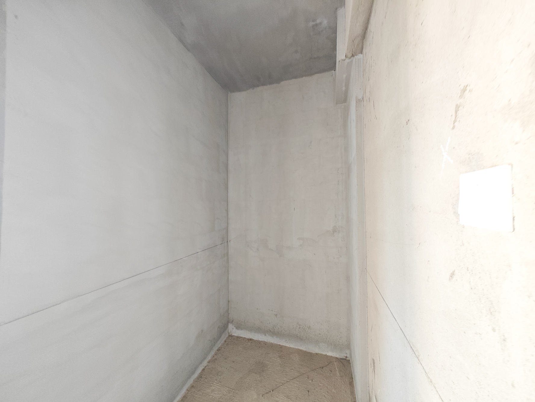 中建嘉和城  3室2厅2卫   85.00万卧室