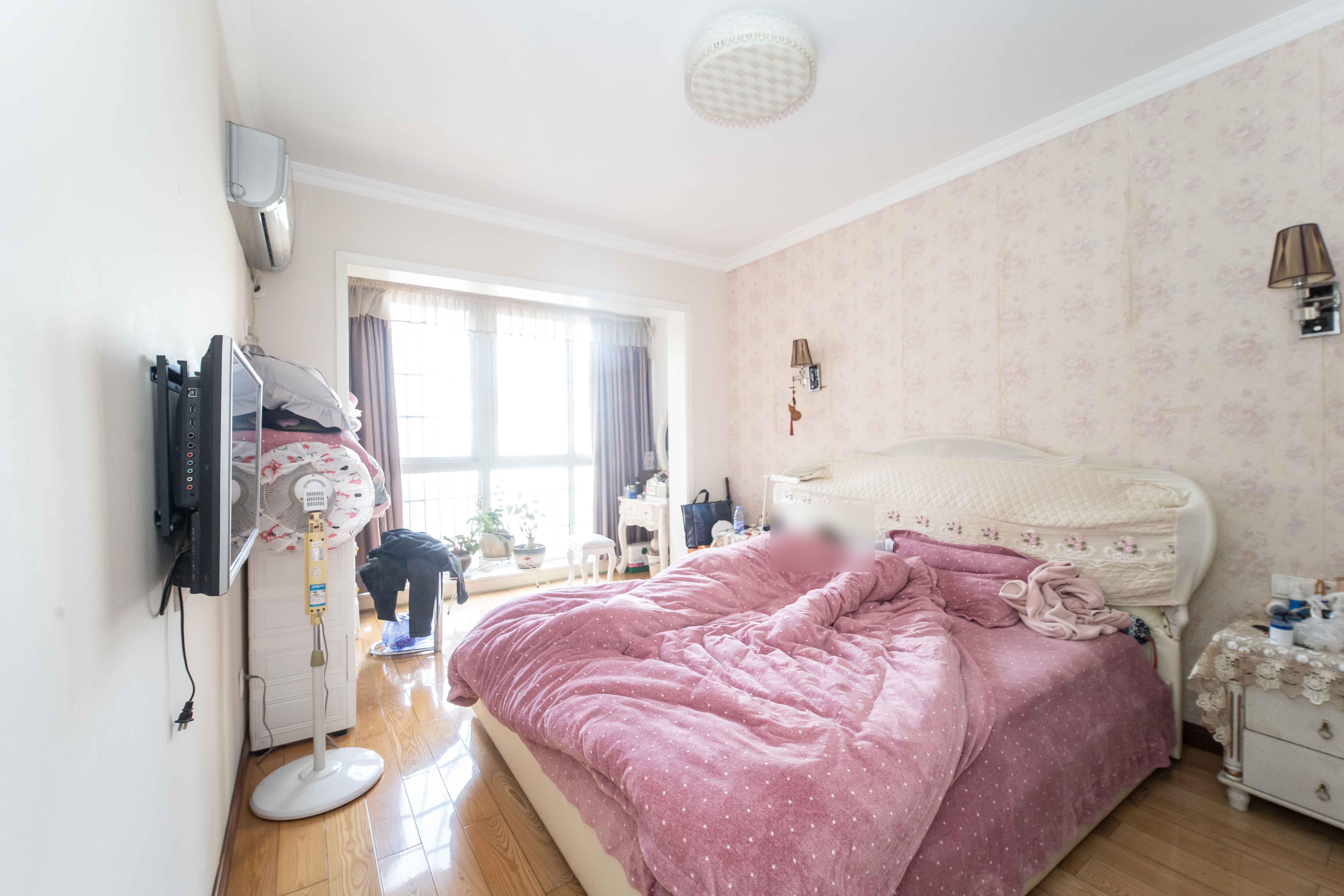 先锋东外滩 3室2厅2卫 108.0万 先锋东外滩 3室2厅2卫 108.0万卧室