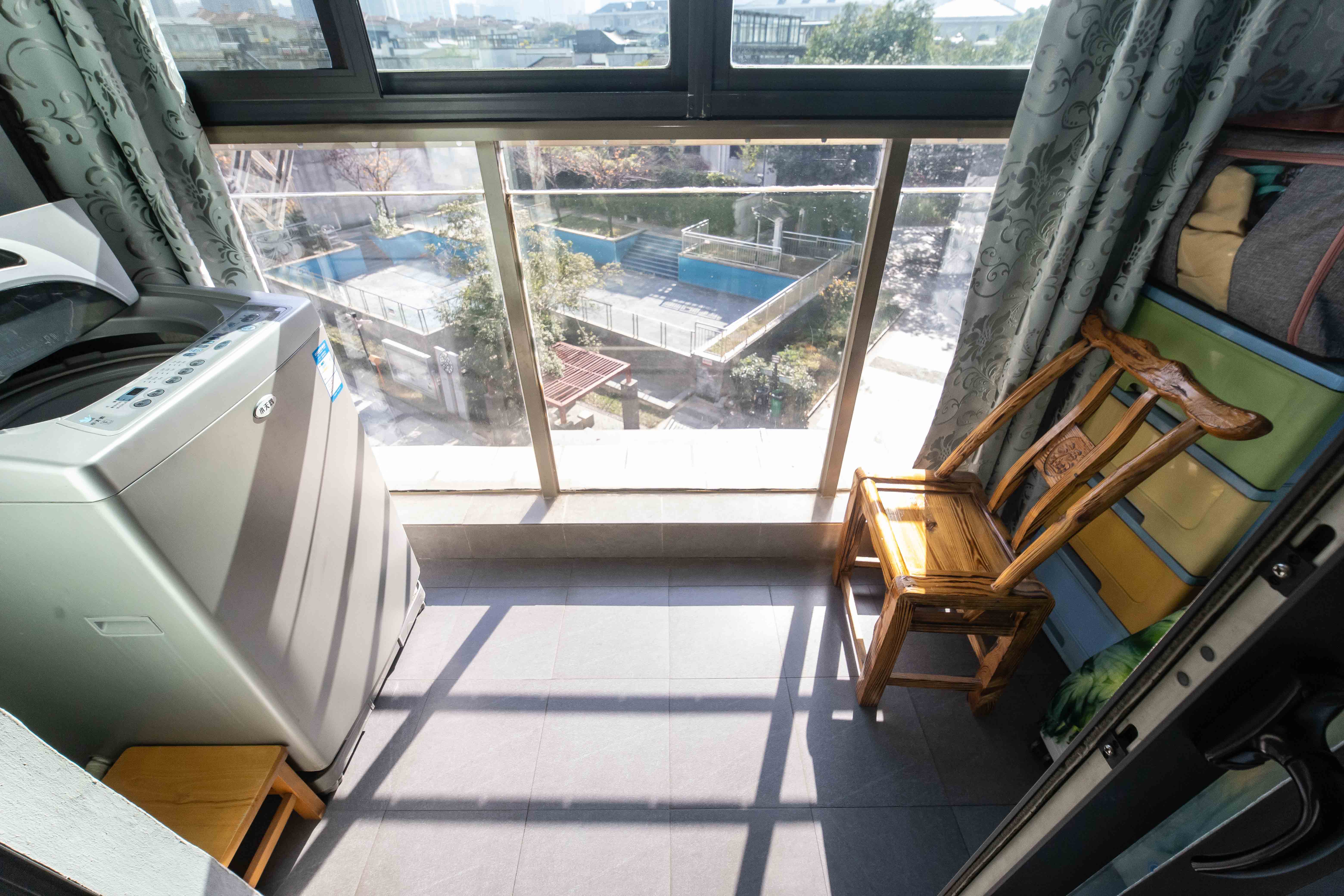 西街花园  2室2厅1卫   118.00万阳台