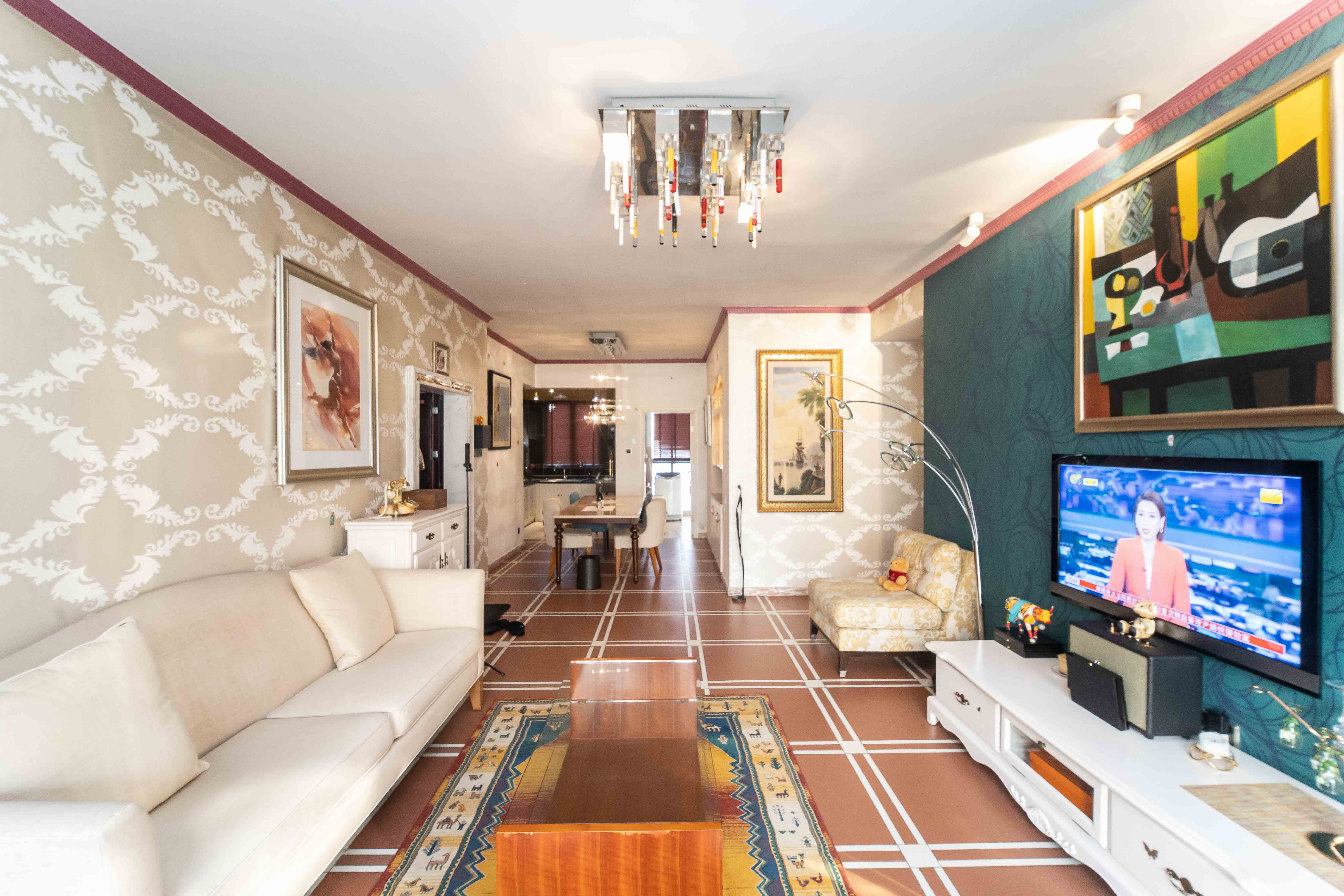 长房东郡 3室2厅2卫 146.5万 长房东郡 3室2厅2卫 146.5万客厅