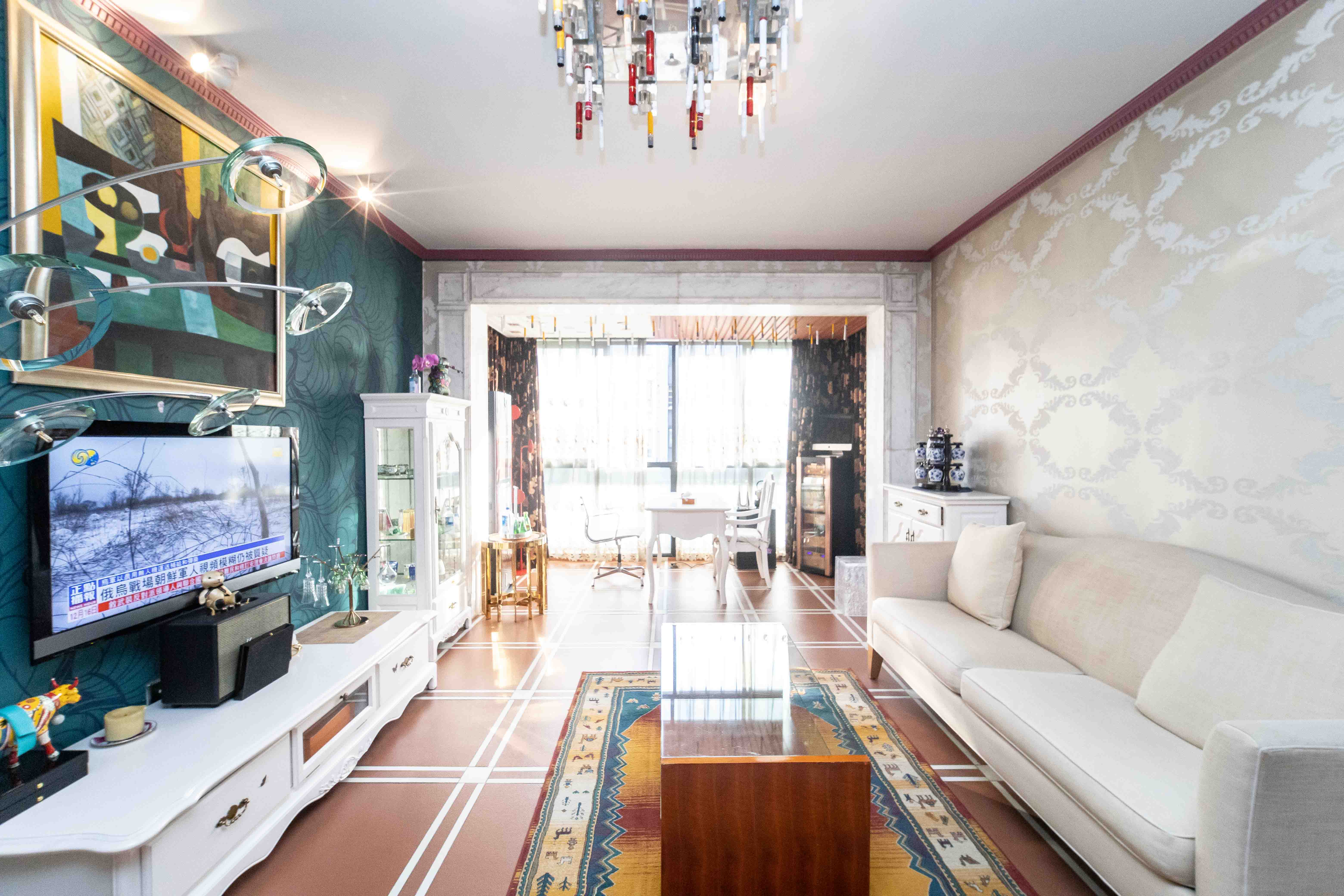 长房东郡 3室2厅2卫 146.5万 长房东郡 3室2厅2卫 146.5万客厅