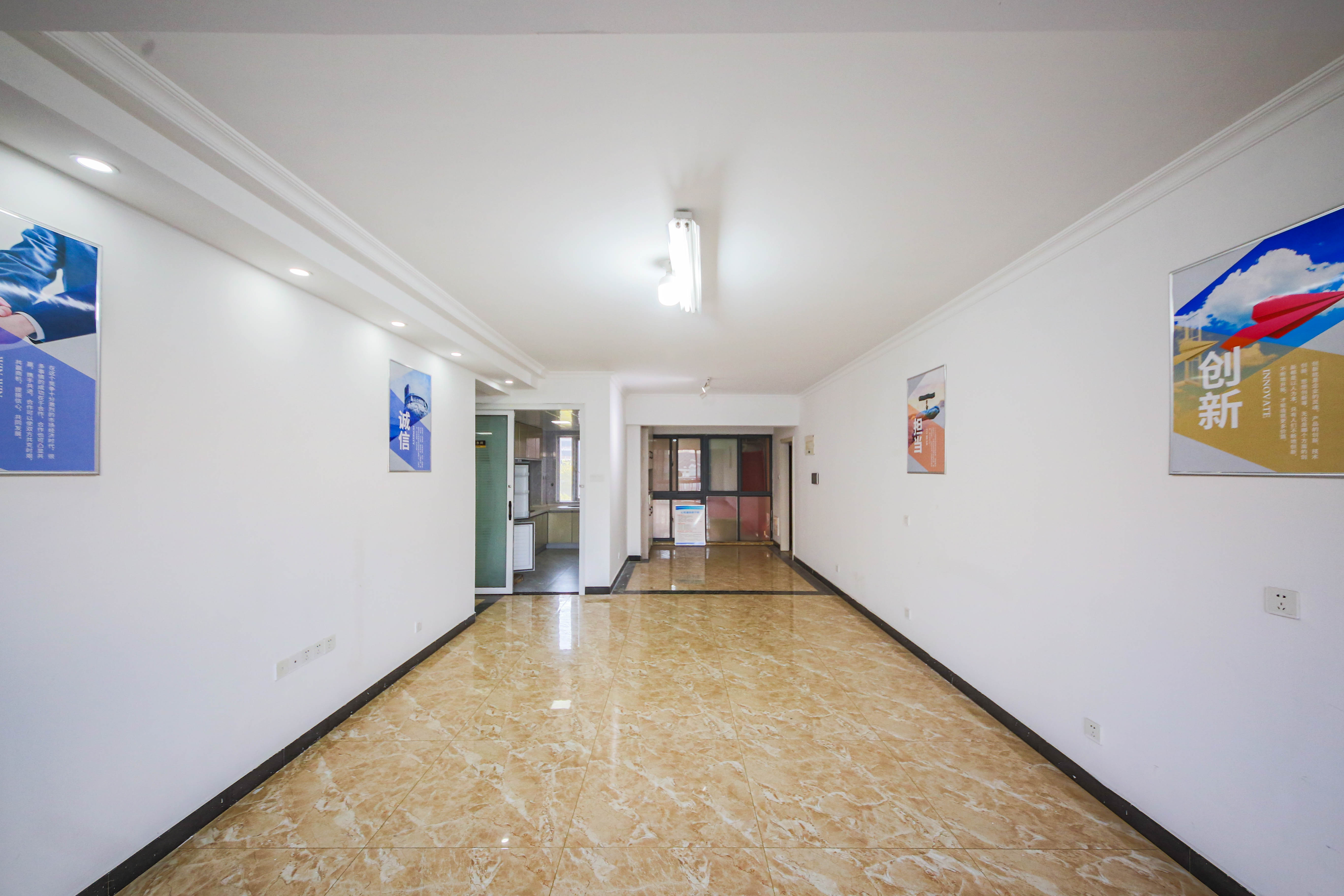 长城雅苑  3室2厅2卫    119.0万 长城雅苑  3室2厅2卫    119.0万