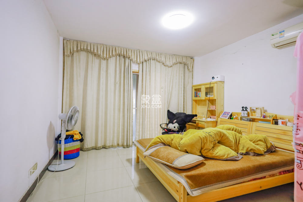 山水庭院  1室1厅1卫    1700.0元/月 山水庭院  1室1厅1卫    1700.0元/月室内图