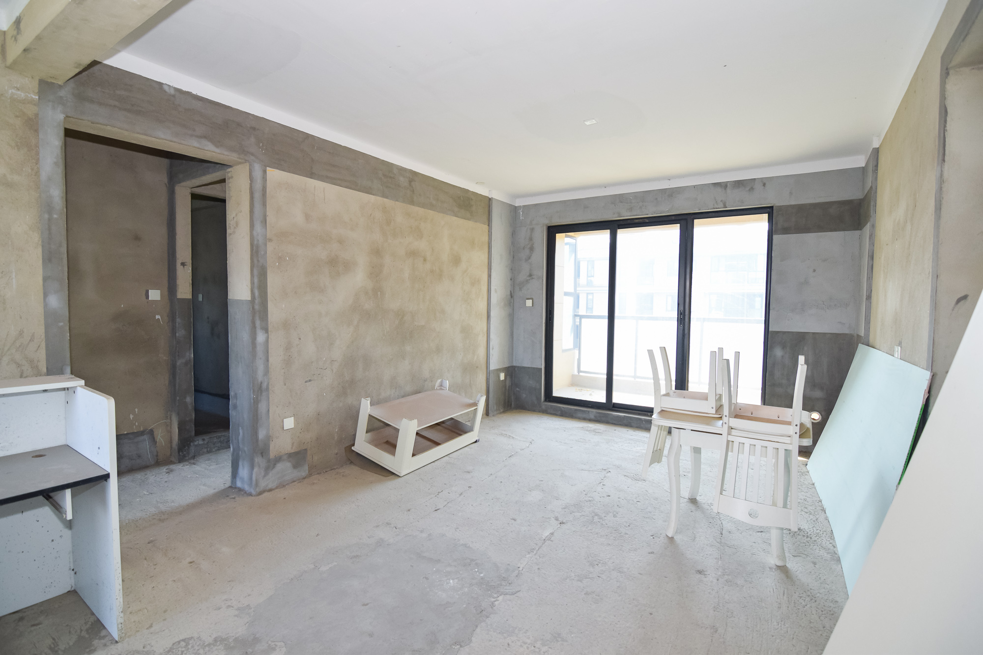 绿城高尔夫小镇  3室2厅1卫    85.0万 绿城高尔夫小镇  3室2厅1卫    85.0万客厅