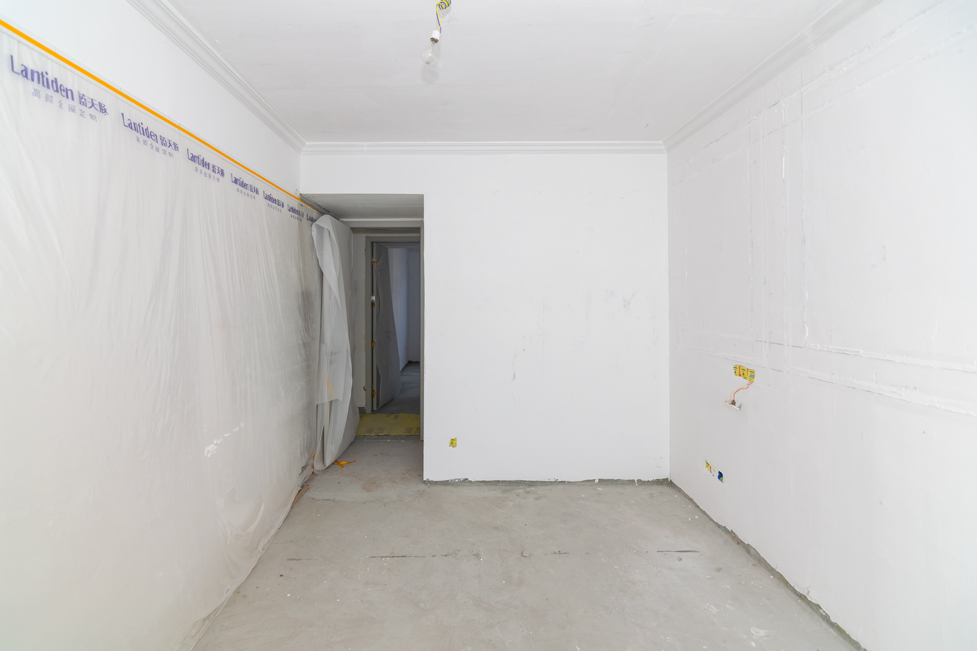 润和谷山郡(悦禧山庄水榭花都)  5室2厅2卫    180.0万 润和谷山郡(悦禧山庄水榭花都)  5室2厅2卫    180.0万卧室