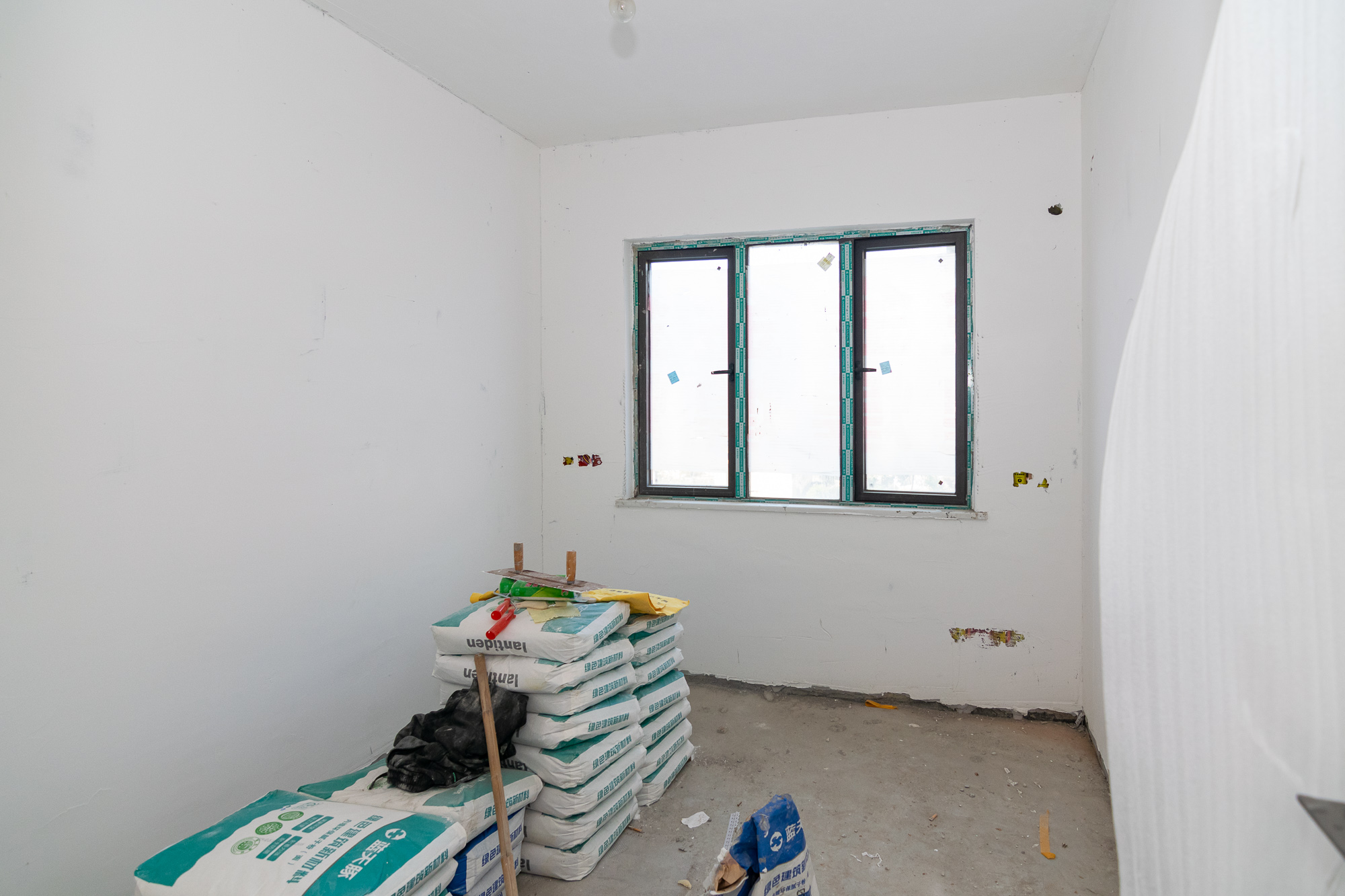 润和谷山郡(悦禧山庄水榭花都)  5室2厅2卫    180.0万 润和谷山郡(悦禧山庄水榭花都)  5室2厅2卫    180.0万卧室