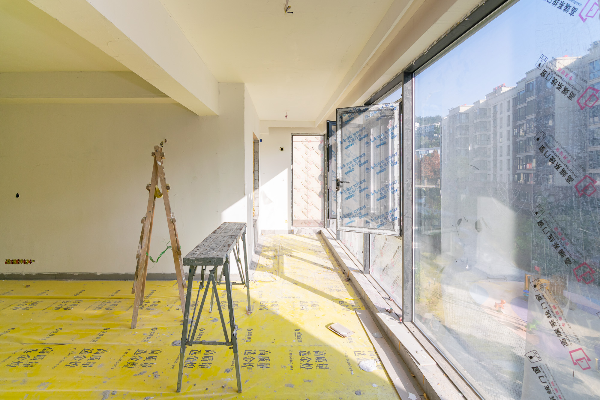 润和谷山郡(悦禧山庄水榭花都)  5室2厅2卫    180.0万 润和谷山郡(悦禧山庄水榭花都)  5室2厅2卫    180.0万阳台