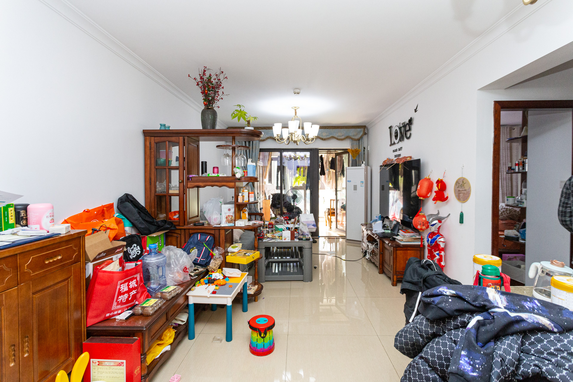 时代倾城二期 2室2厅1卫 75.0万 时代倾城二期 2室2厅1卫 75.0万客厅