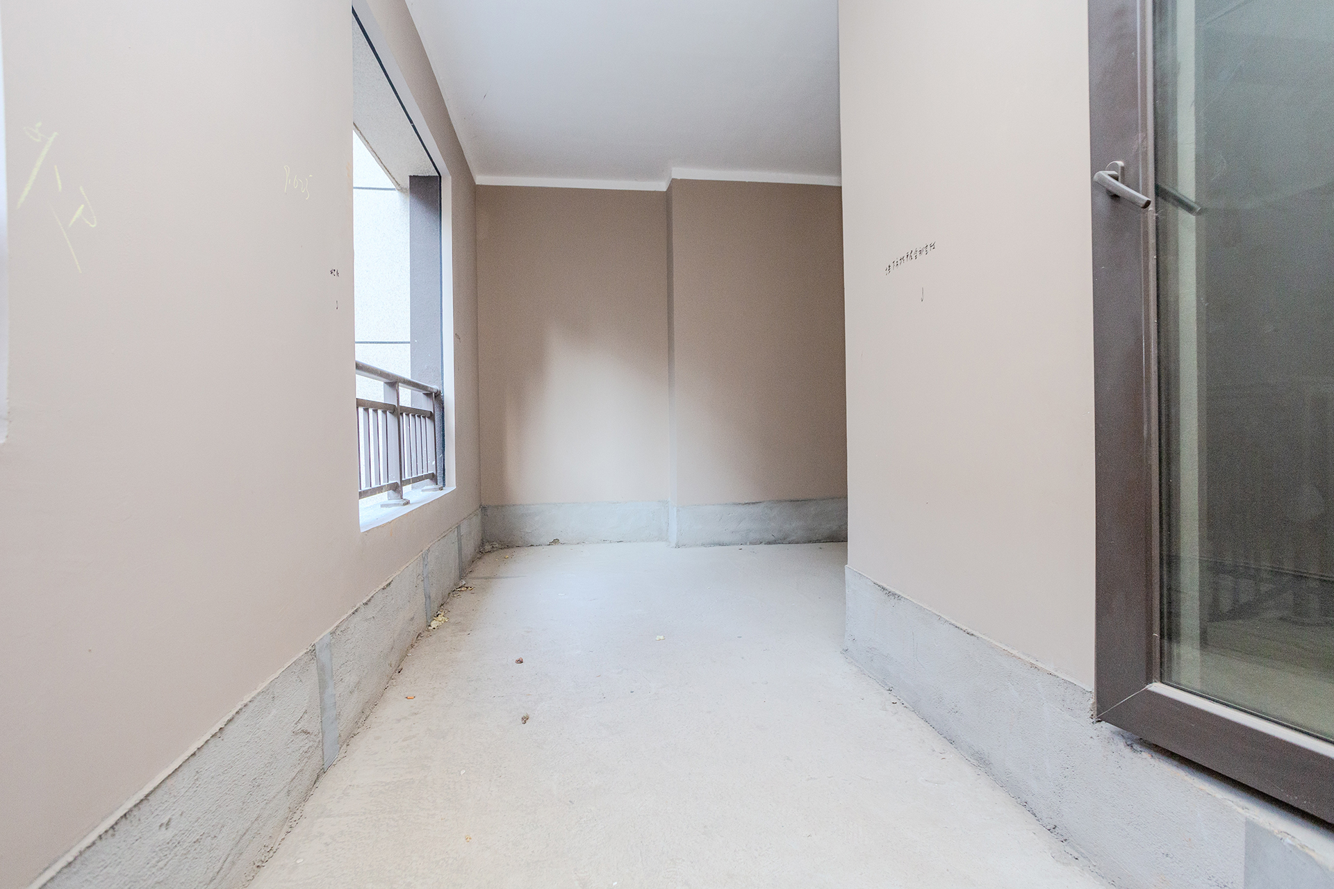 时代建发和著  6室2厅2卫    650.0万卧室