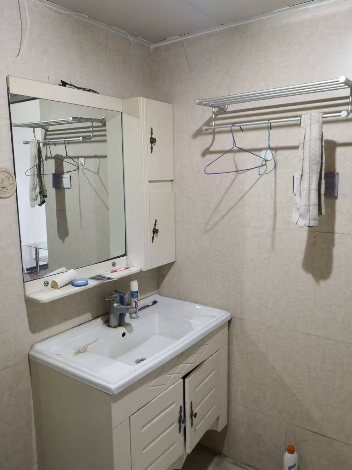 高升金典 2室2厅1卫 2000.0元/月 高升金典 2室2厅1卫 2000.0元/月室内图