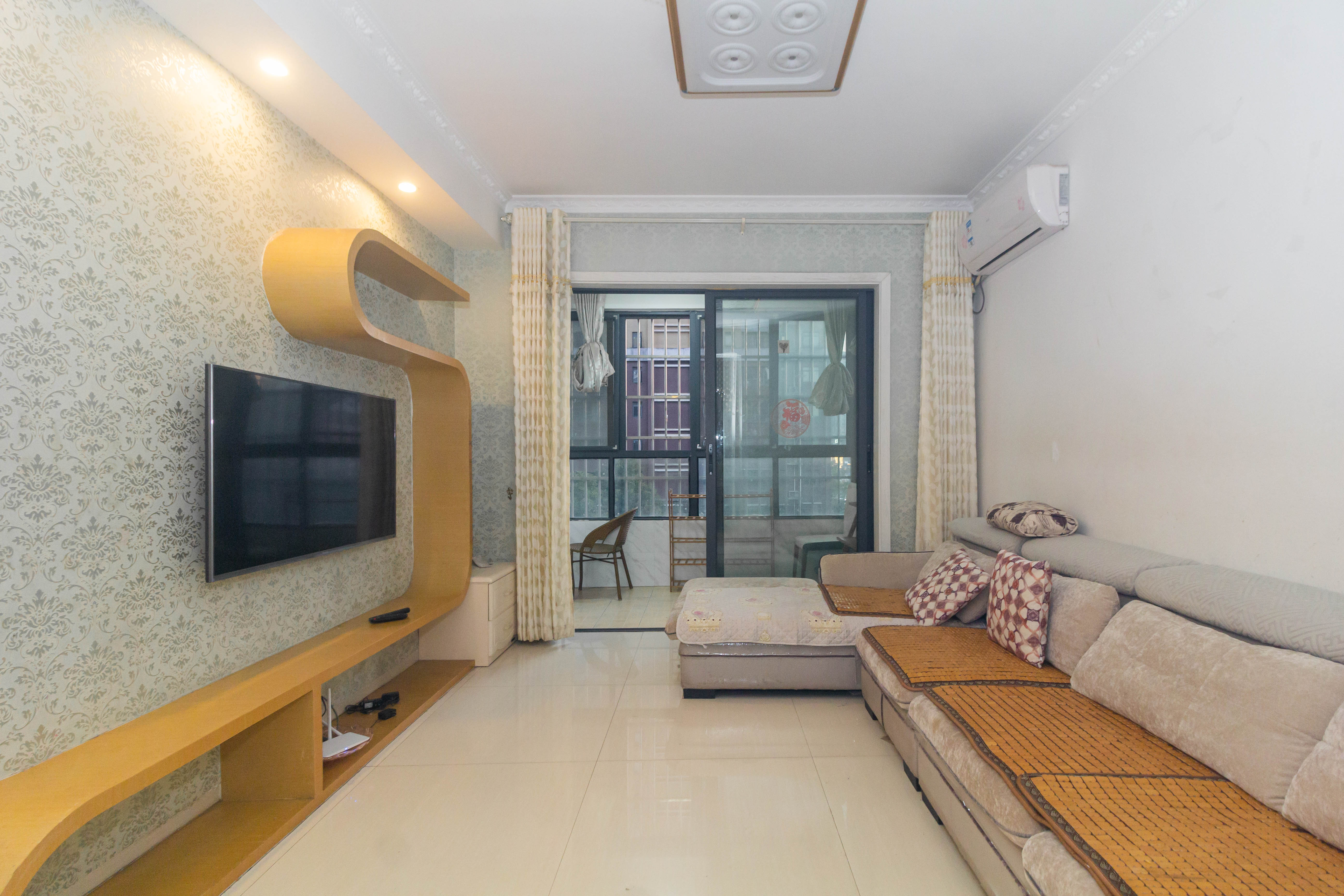 中国铁建国际城二期  2室2厅1卫    36.8万 中国铁建国际城二期  2室2厅1卫    36.8万客厅