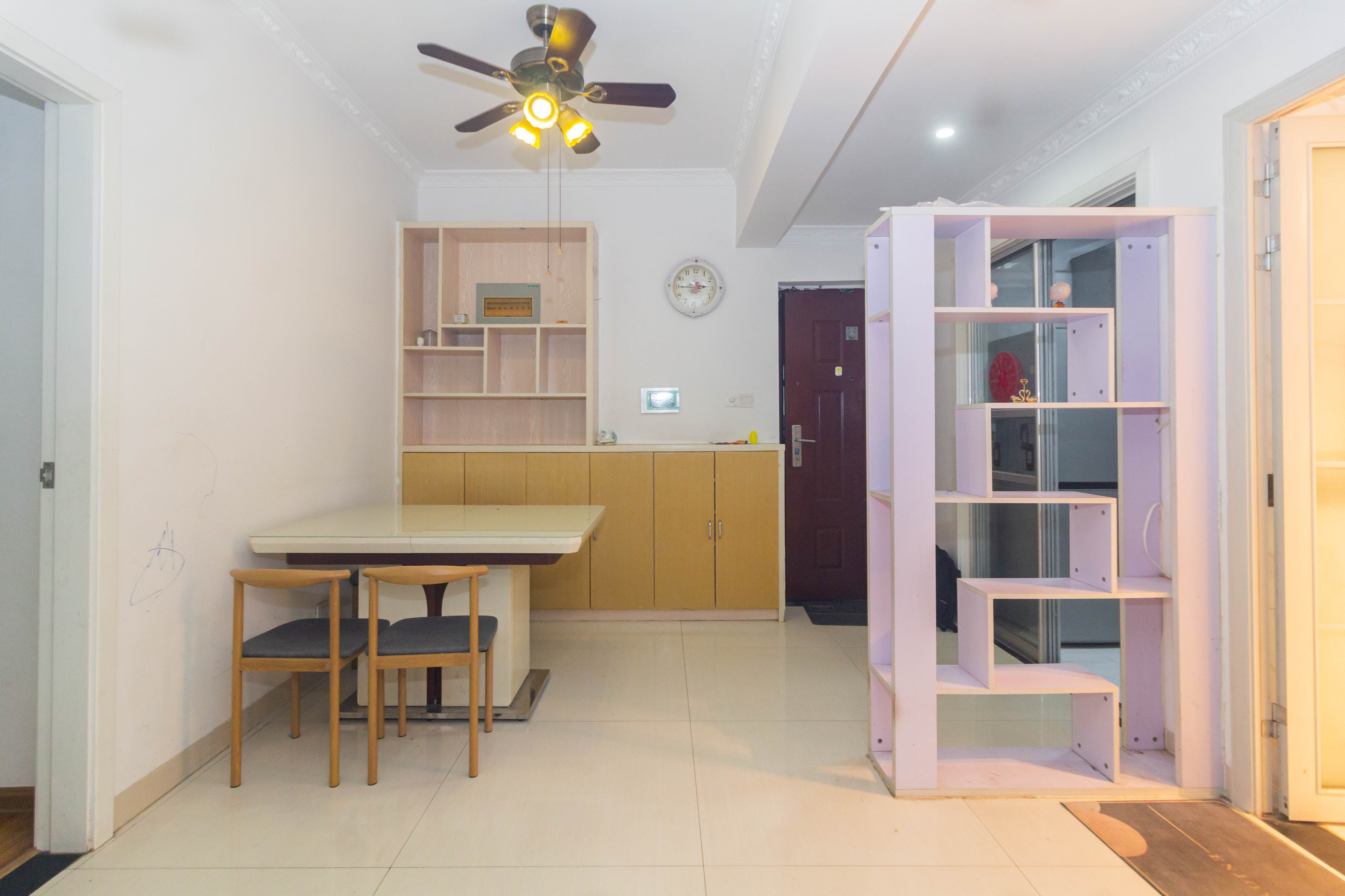 中国铁建国际城二期  2室2厅1卫    36.8万 中国铁建国际城二期  2室2厅1卫    36.8万客厅