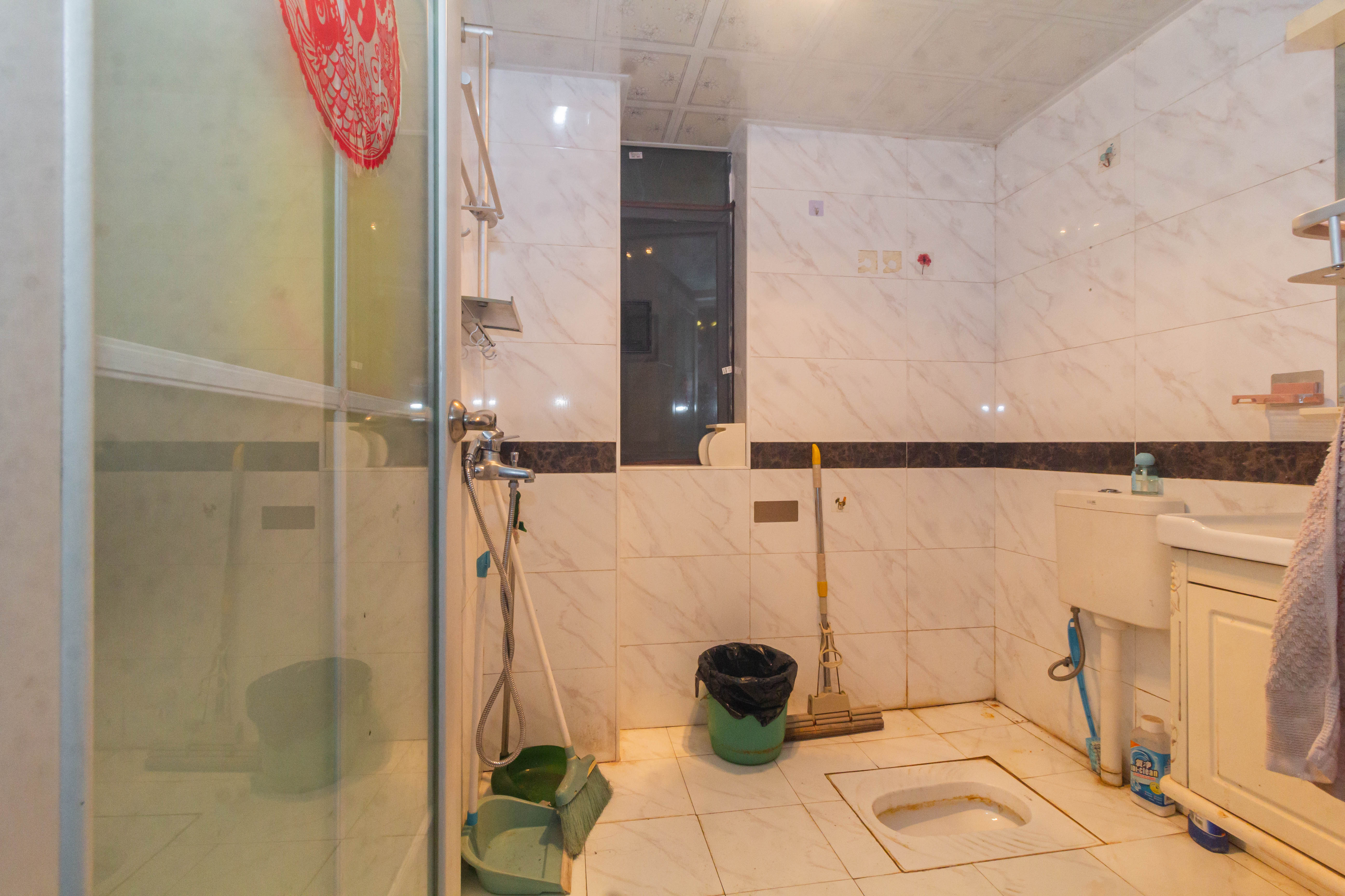 中国铁建国际城二期  2室2厅1卫    36.8万 中国铁建国际城二期  2室2厅1卫    36.8万卫生间