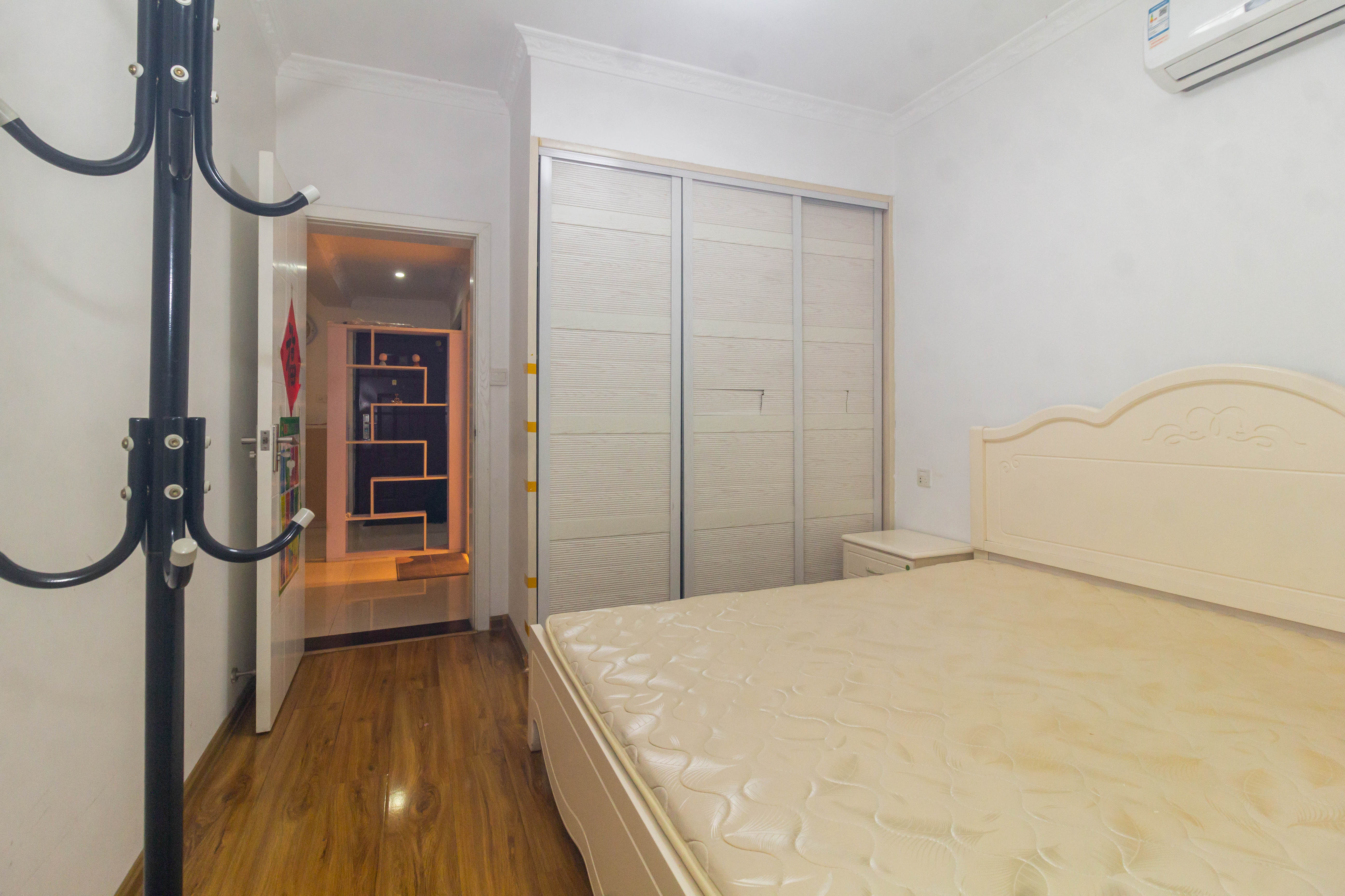 中国铁建国际城二期  2室2厅1卫    36.8万 中国铁建国际城二期  2室2厅1卫    36.8万卧室