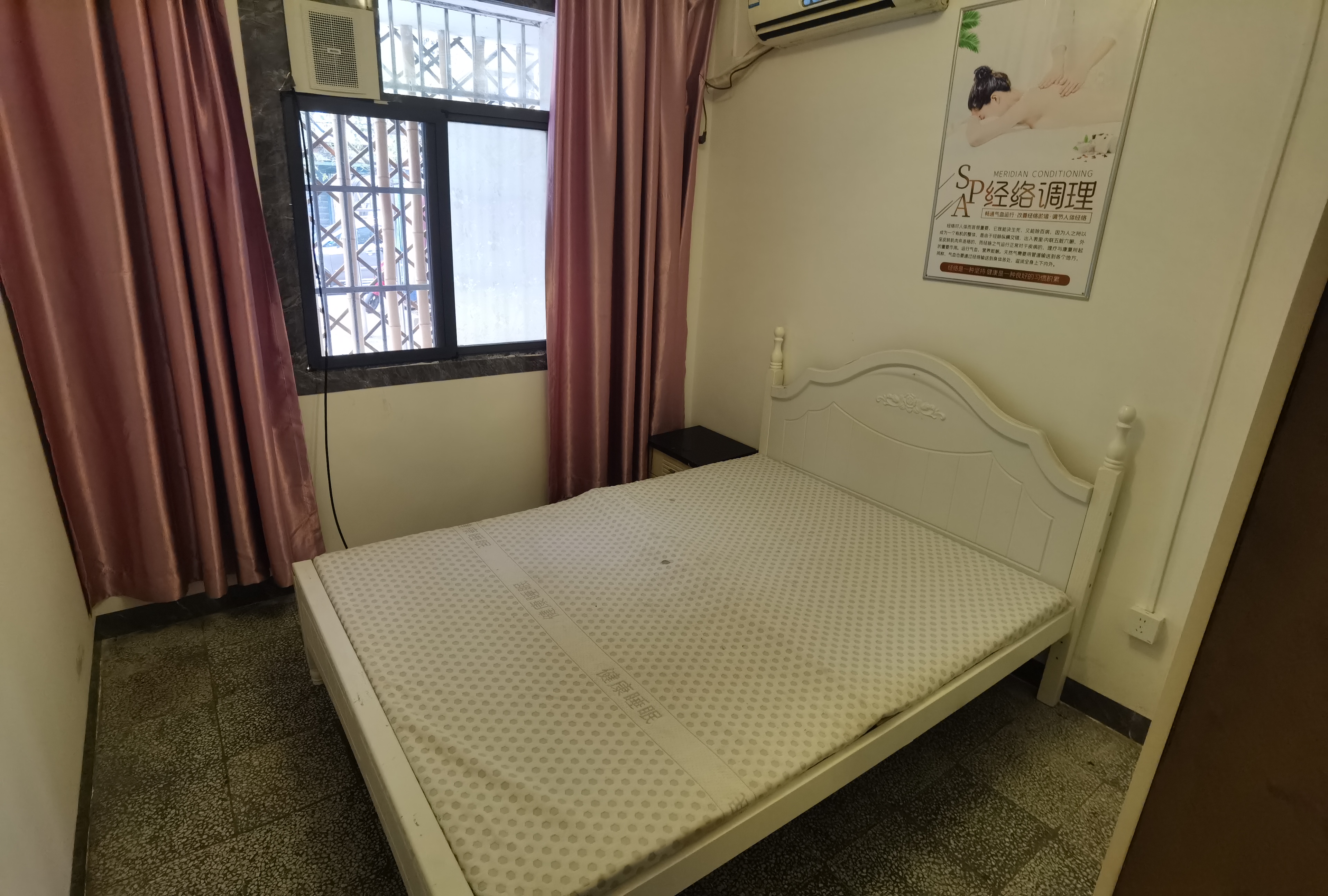 茶园坡社区(原王家冲社区)  2室1厅1卫   1500.00元/月室内图