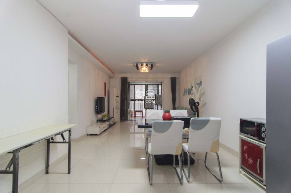 钱隆樽品(一、二、三期) 2室2厅1卫 2500.0元/月 钱隆樽品(一、二、三期) 2室2厅1卫 2500.0元/月室内图