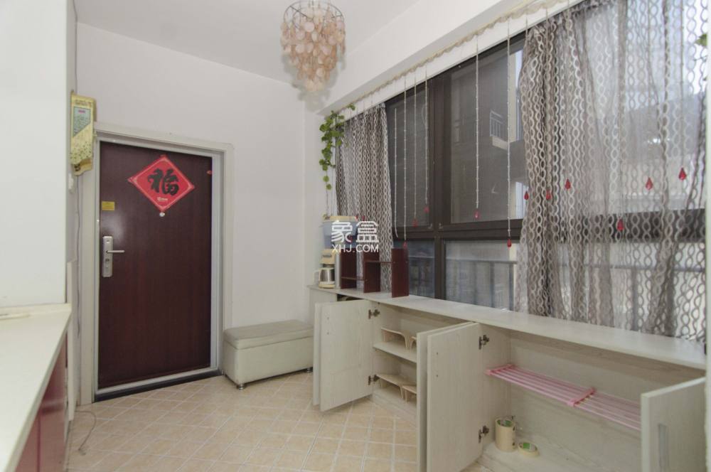 钱隆樽品(一、二、三期) 2室2厅1卫 2500.0元/月 钱隆樽品(一、二、三期) 2室2厅1卫 2500.0元/月室内图