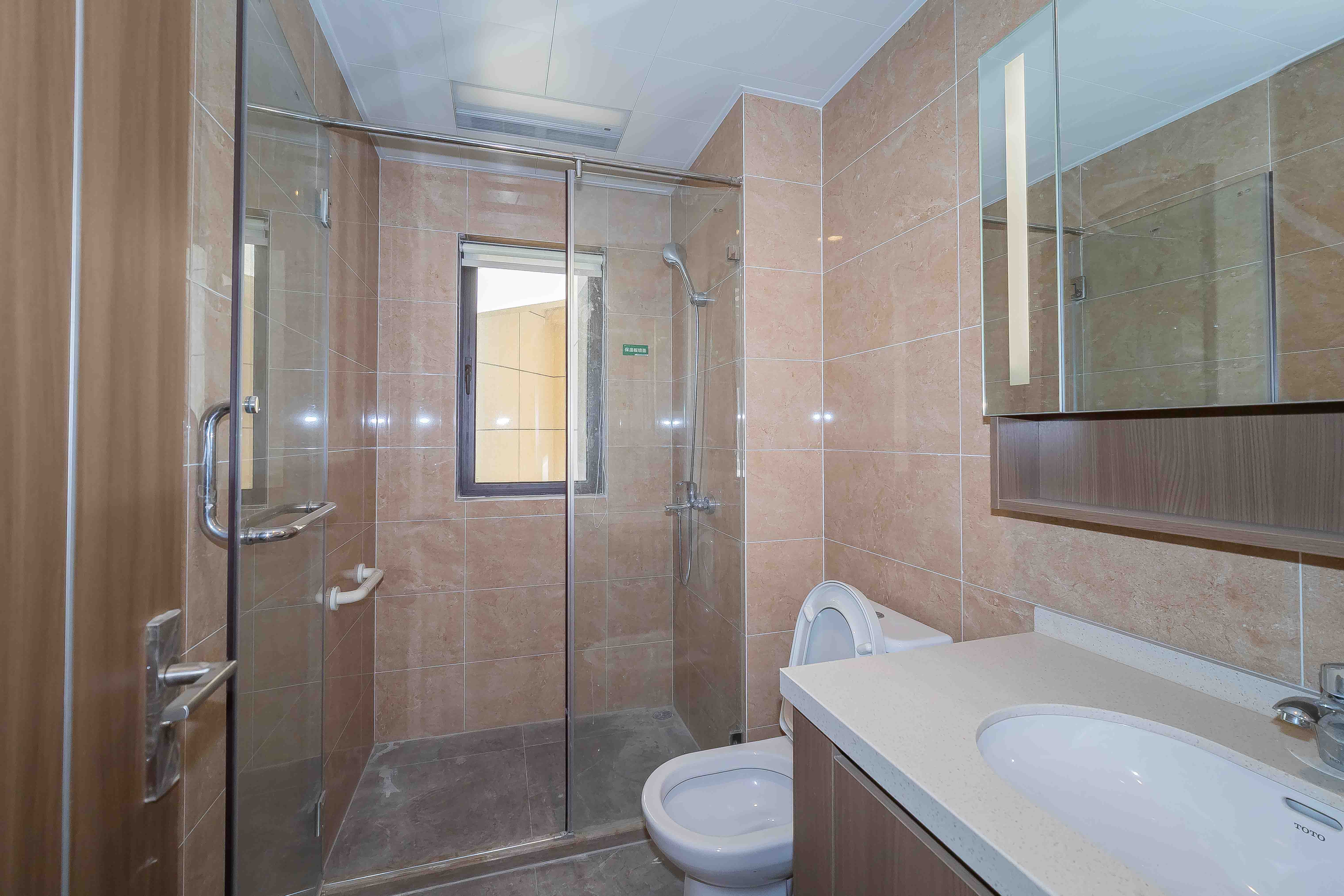 保利茉莉公馆 3室2厅2卫 145.0万 保利茉莉公馆 3室2厅2卫 145.0万卫生间