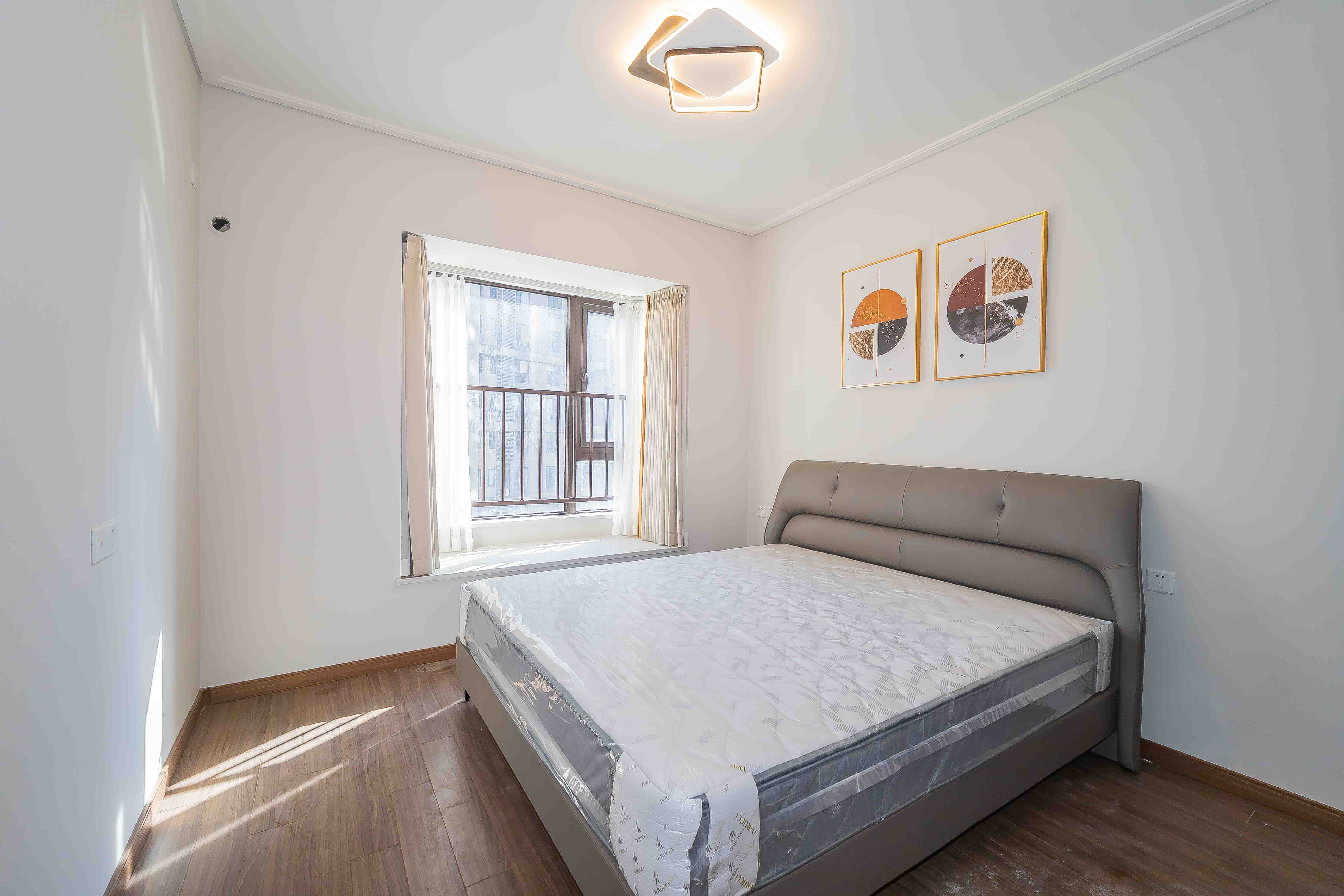 保利茉莉公馆 3室2厅2卫 145.0万 保利茉莉公馆 3室2厅2卫 145.0万卧室