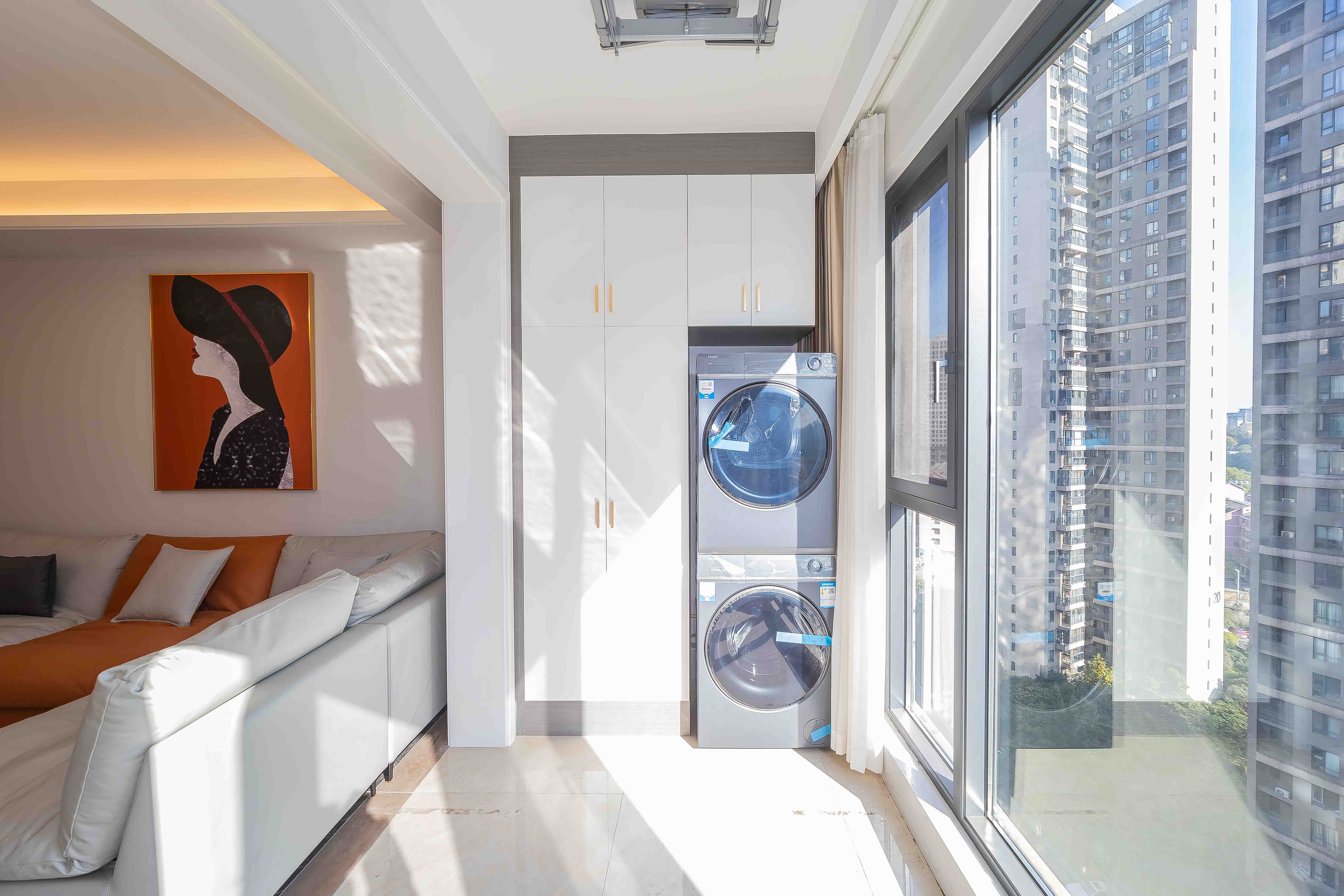 保利茉莉公馆 3室2厅2卫 145.0万 保利茉莉公馆 3室2厅2卫 145.0万阳台