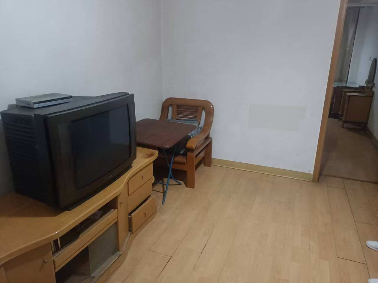 静谧园 1室1厅1卫 1000.0元/月 静谧园 1室1厅1卫 1000.0元/月室内图