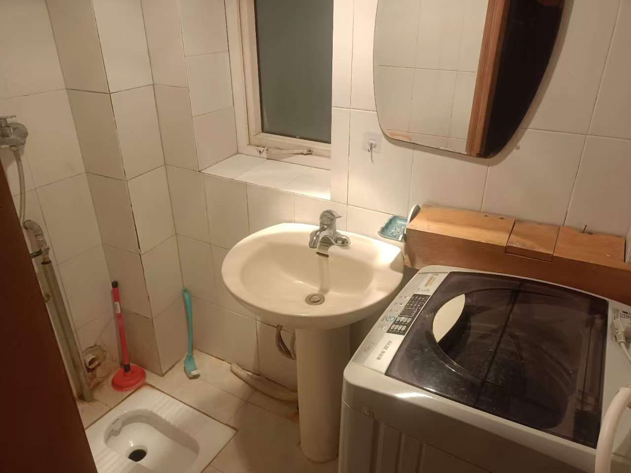 静谧园 1室1厅1卫 1000.0元/月 静谧园 1室1厅1卫 1000.0元/月室内图