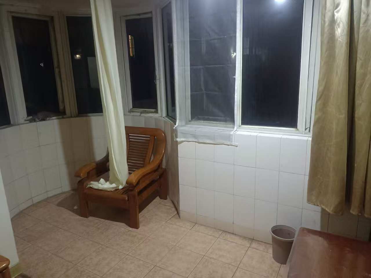 静谧园 1室1厅1卫 1000.0元/月 静谧园 1室1厅1卫 1000.0元/月室内图