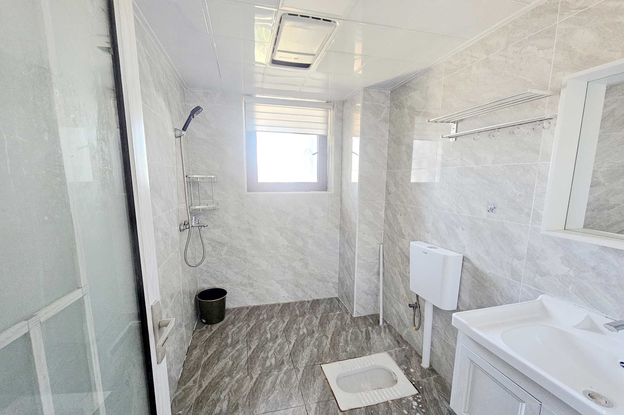 明昇壹城(明昇时代广场)二期 3室2厅1卫 168.0万 明昇壹城(明昇时代广场)二期 3室2厅1卫 168.0万卫生间