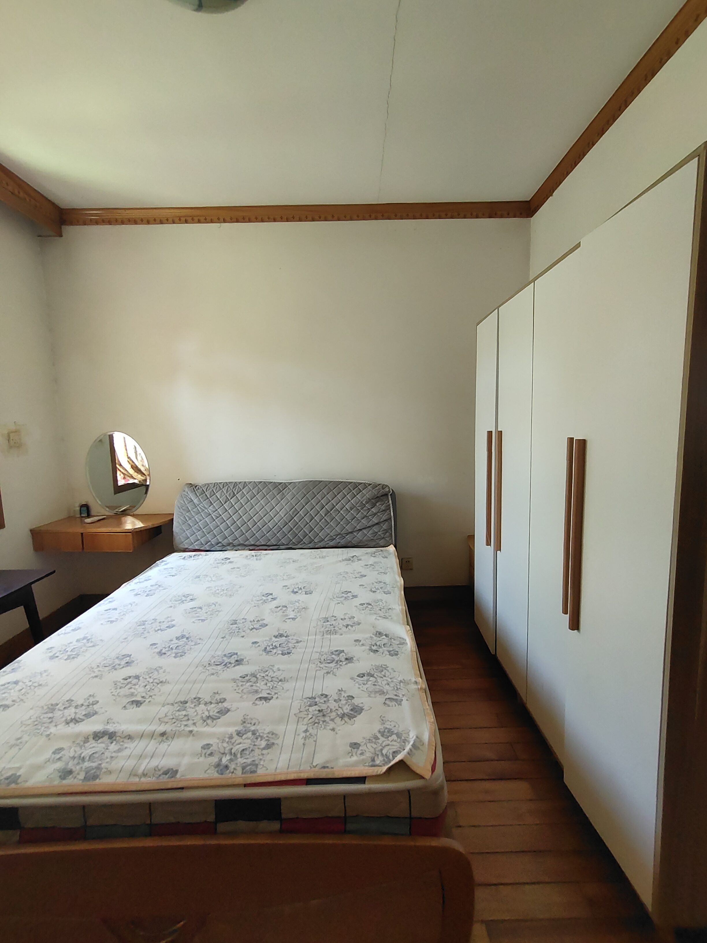 红旗区机械研究所宿舍  3室2厅1卫   2600.00元/月室内图
