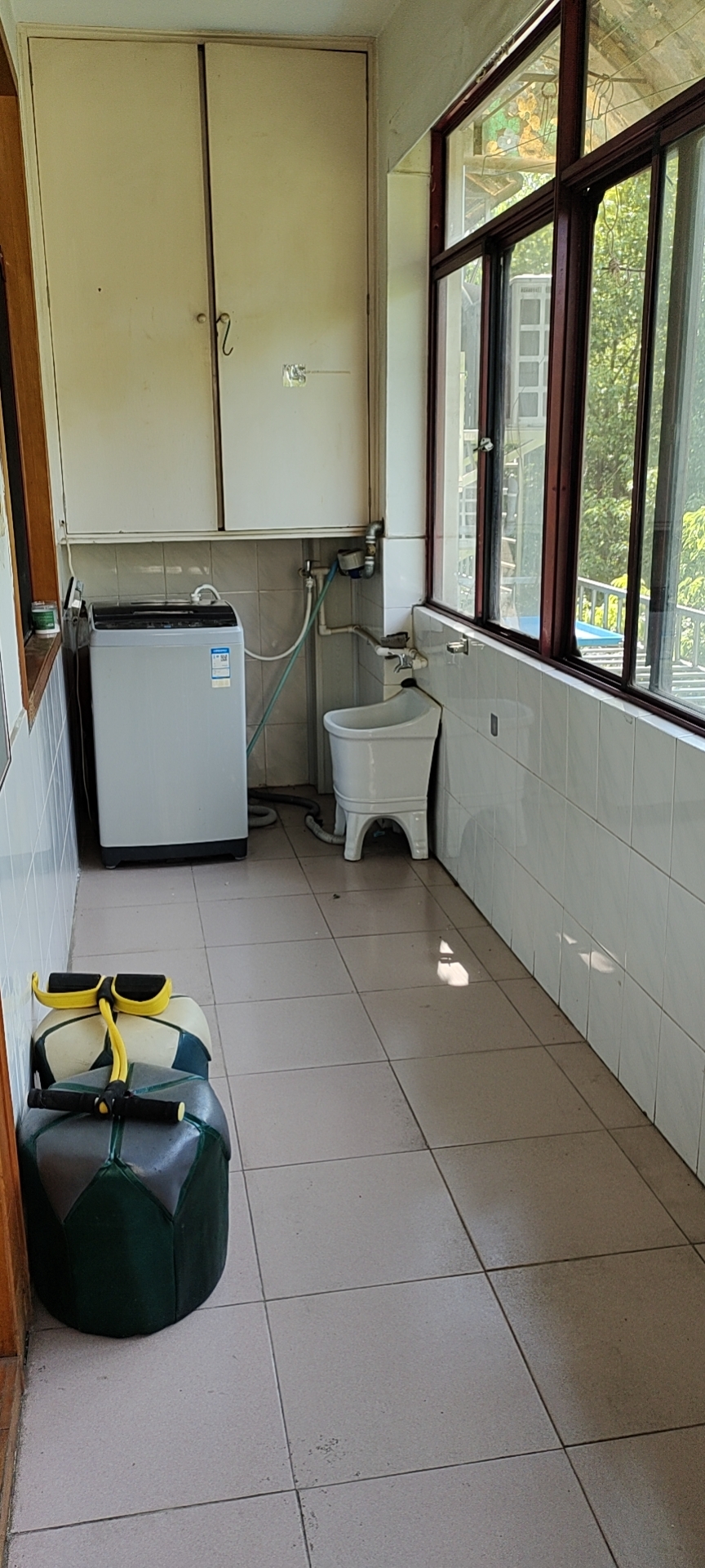 红旗区机械研究所宿舍  3室2厅1卫   2600.00元/月室内图