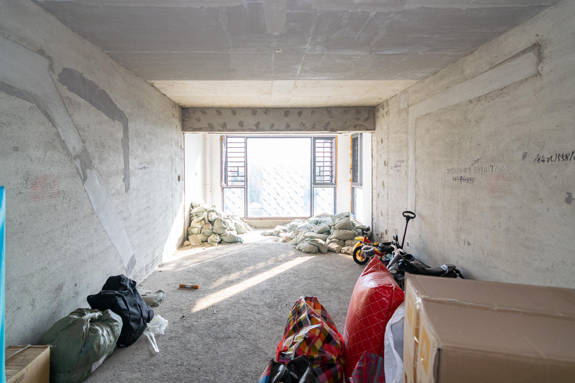 润和谷山郡(悦禧山庄水榭花都) 3室2厅2卫 78.8万 润和谷山郡(悦禧山庄水榭花都) 3室2厅2卫 78.8万客厅