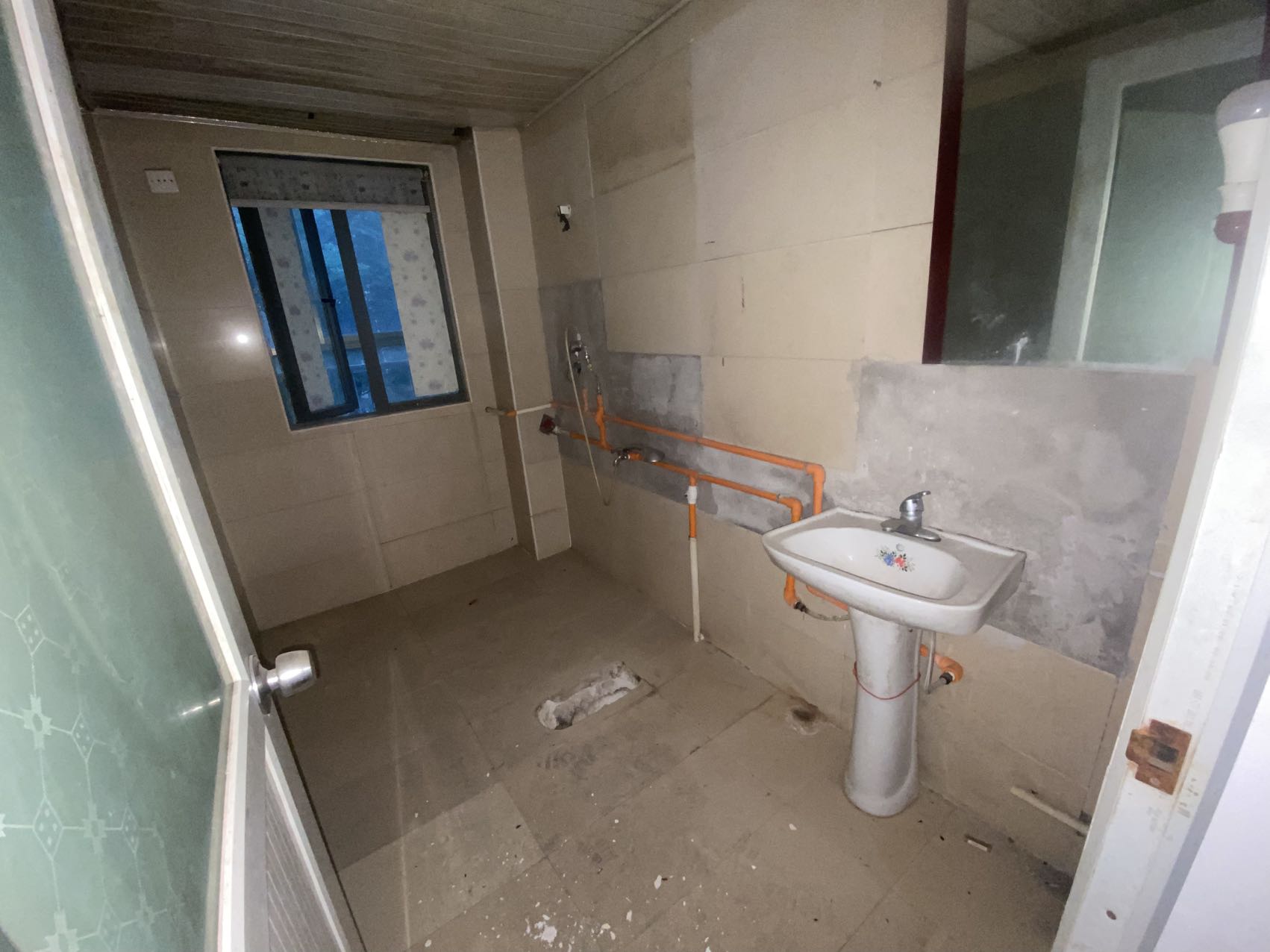 庐山春天一期桃李苑  3室2厅1卫    75.0万 庐山春天一期桃李苑  3室2厅1卫    75.0万室内图