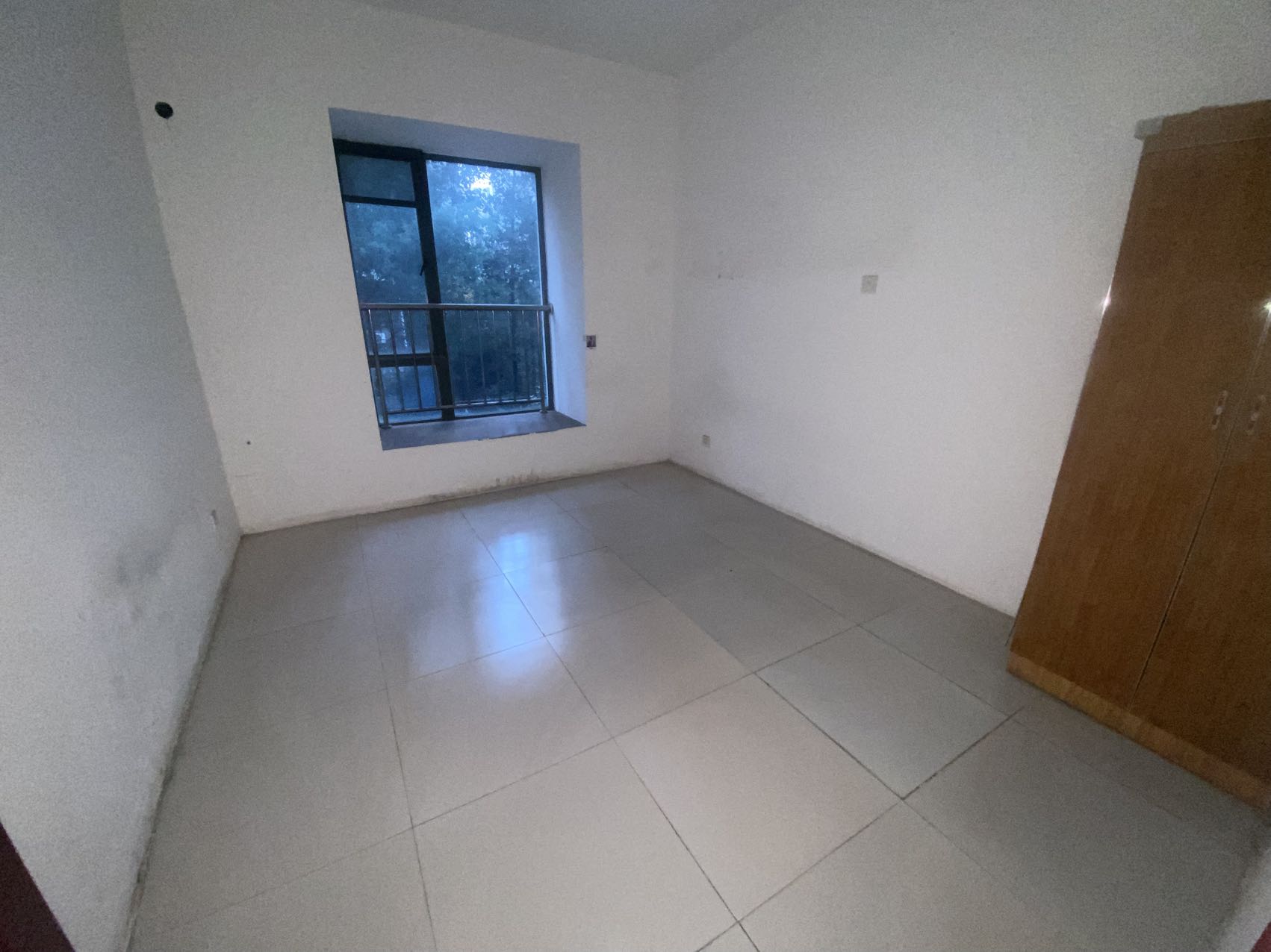 庐山春天一期桃李苑  3室2厅1卫    75.0万 庐山春天一期桃李苑  3室2厅1卫    75.0万室内图