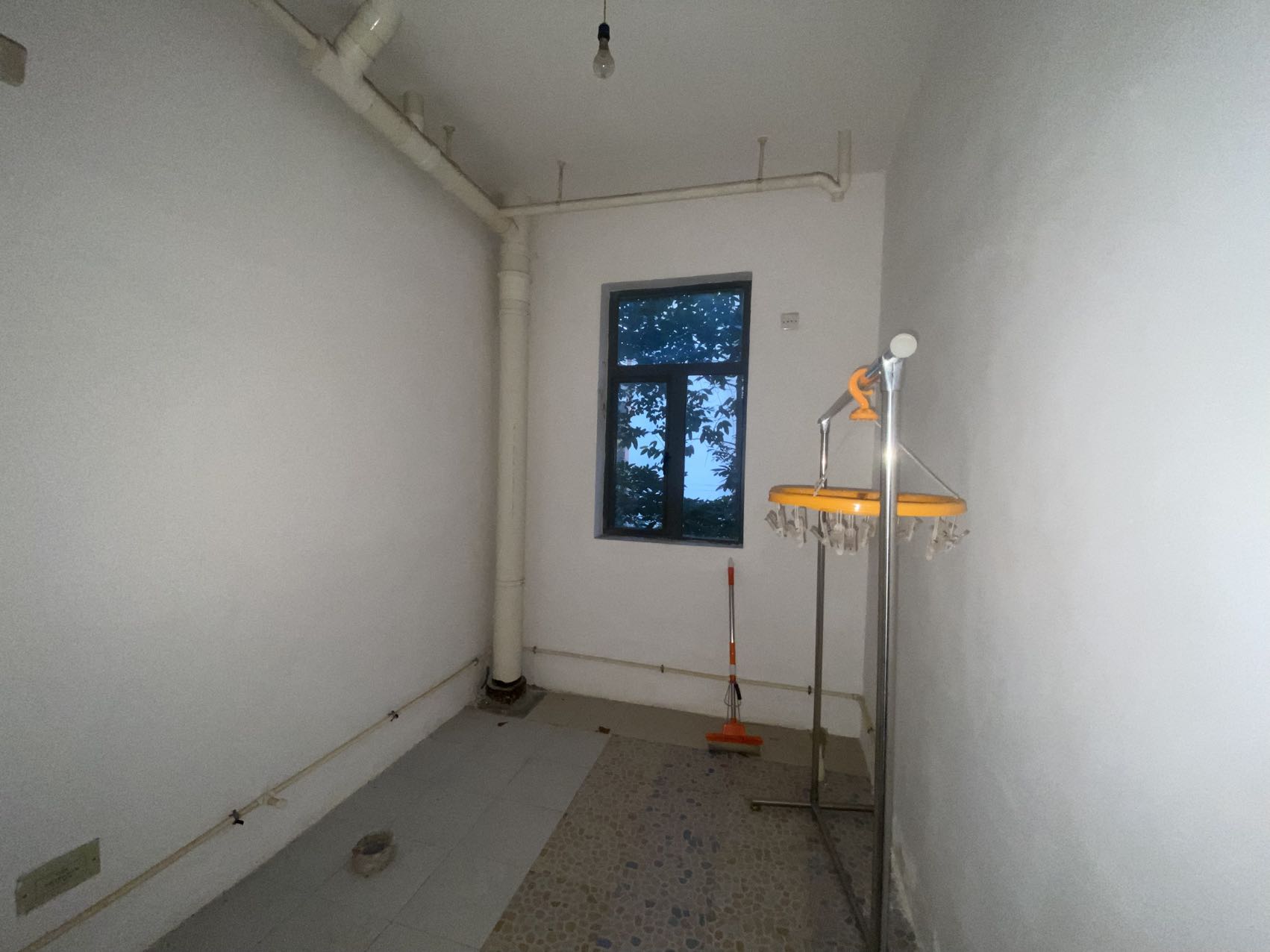 庐山春天一期桃李苑  3室2厅1卫    75.0万 庐山春天一期桃李苑  3室2厅1卫    75.0万室内图