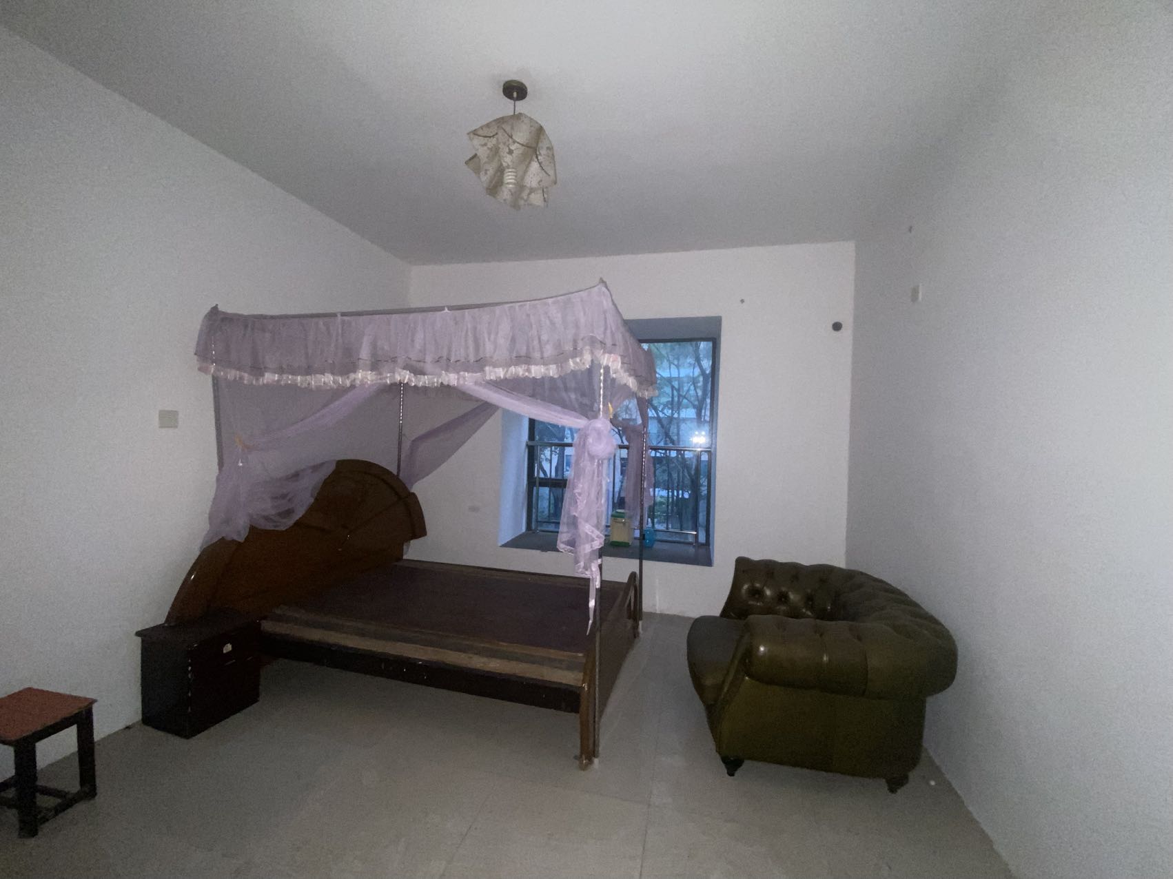 庐山春天一期桃李苑  3室2厅1卫    75.0万 庐山春天一期桃李苑  3室2厅1卫    75.0万室内图