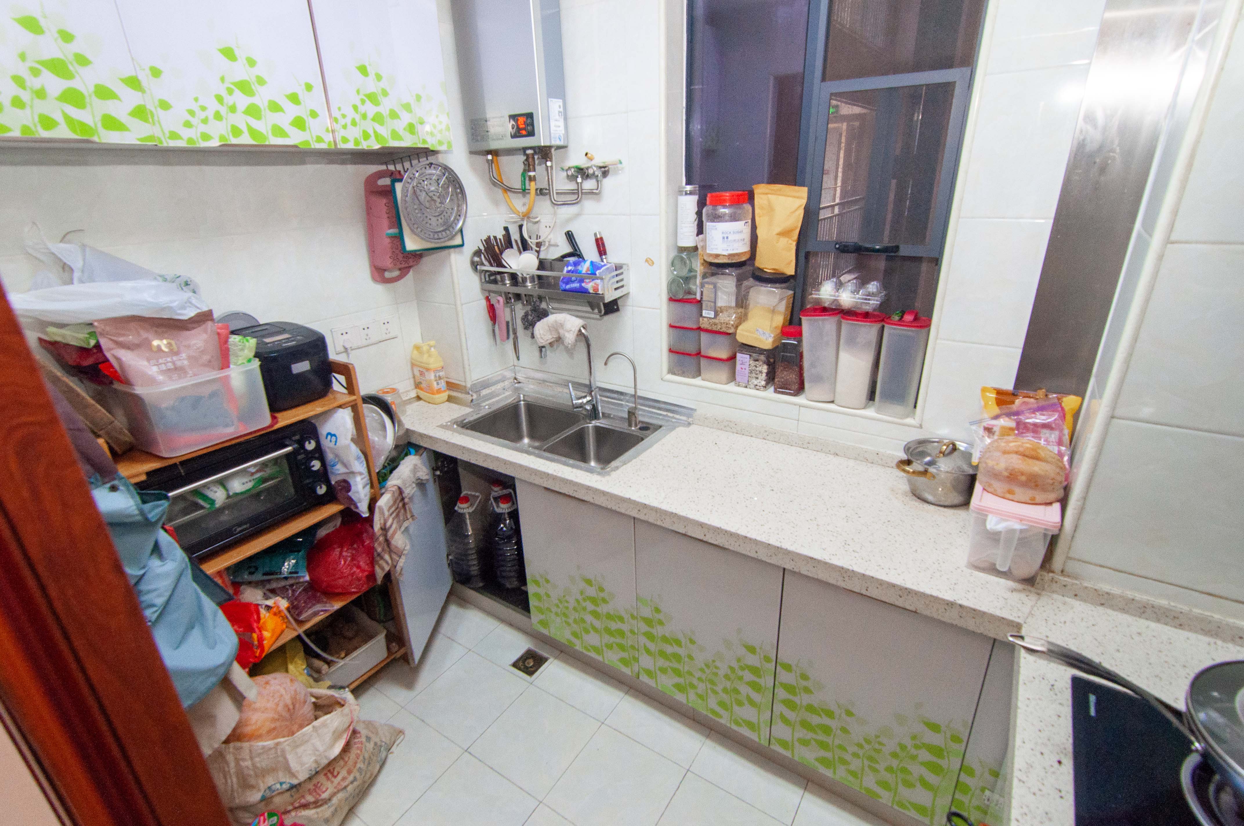 中海梅溪湖壹号 1室2厅1卫 138.0万 中海梅溪湖壹号 1室2厅1卫 138.0万厨房