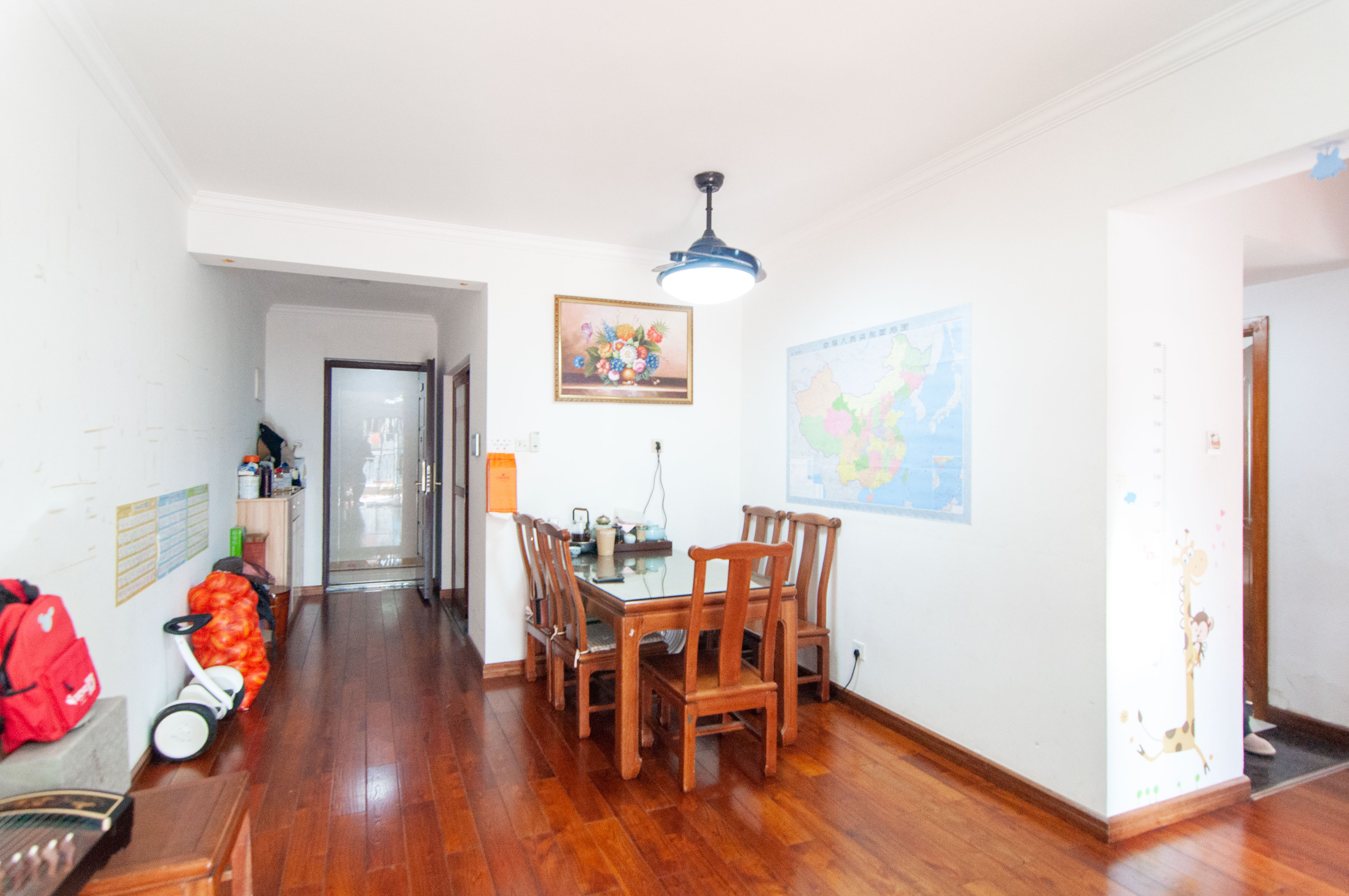 中海梅溪湖壹号 1室2厅1卫 138.0万 中海梅溪湖壹号 1室2厅1卫 138.0万客厅