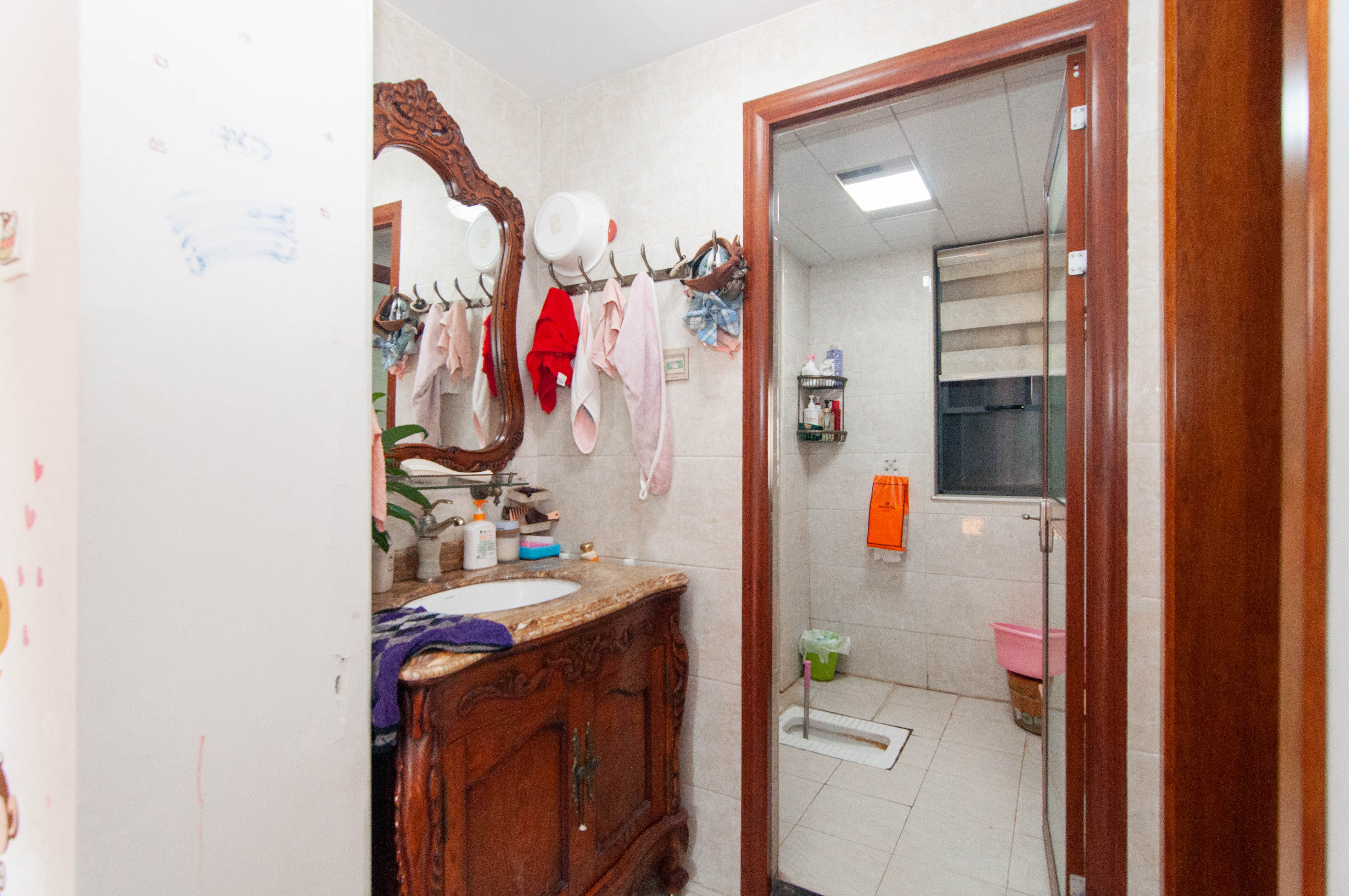 中海梅溪湖壹号 1室2厅1卫 138.0万 中海梅溪湖壹号 1室2厅1卫 138.0万卫生间