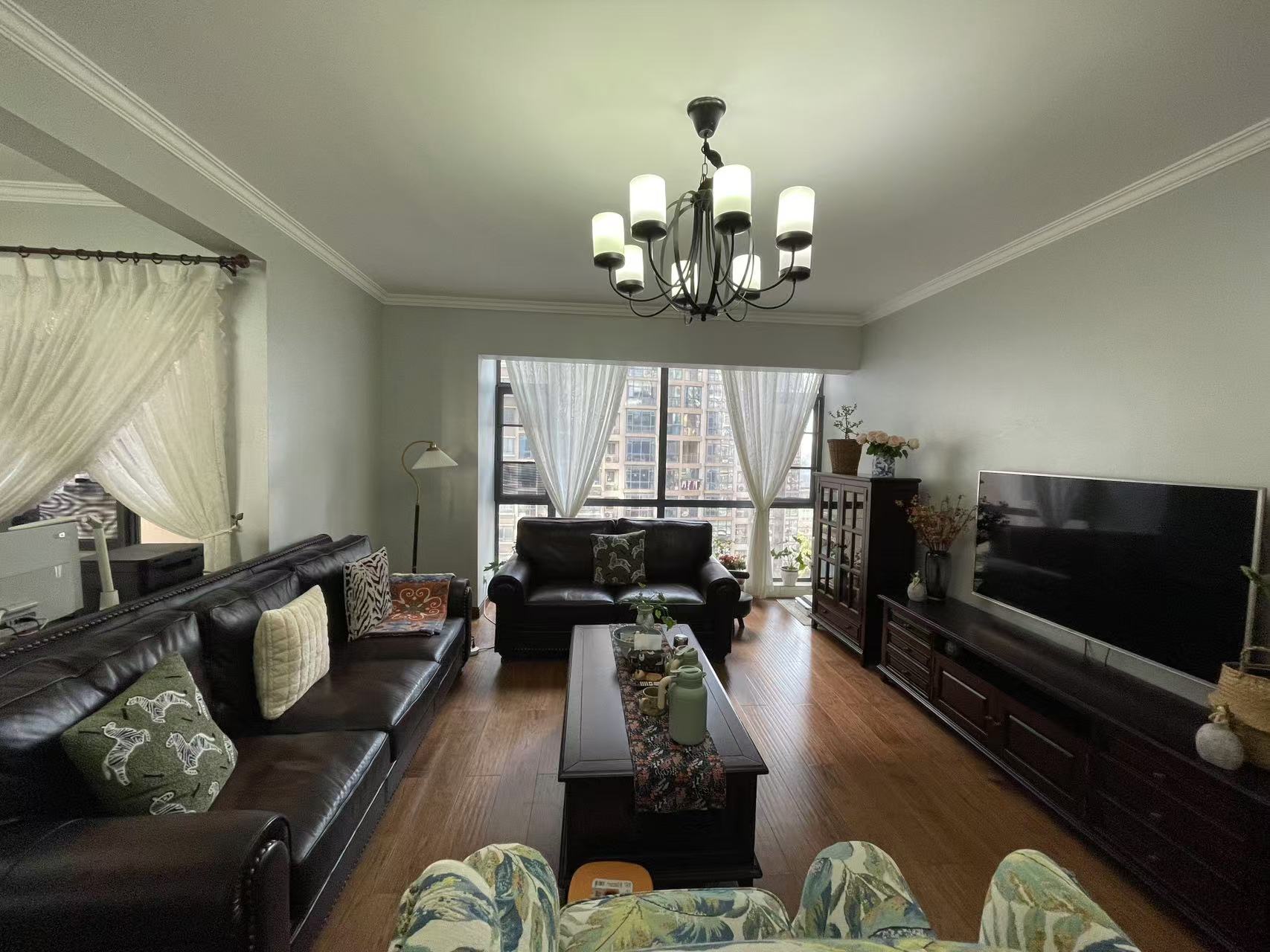 庐山春天早安华晨  4室2厅2卫    88.0万 庐山春天早安华晨  4室2厅2卫    88.0万室内图