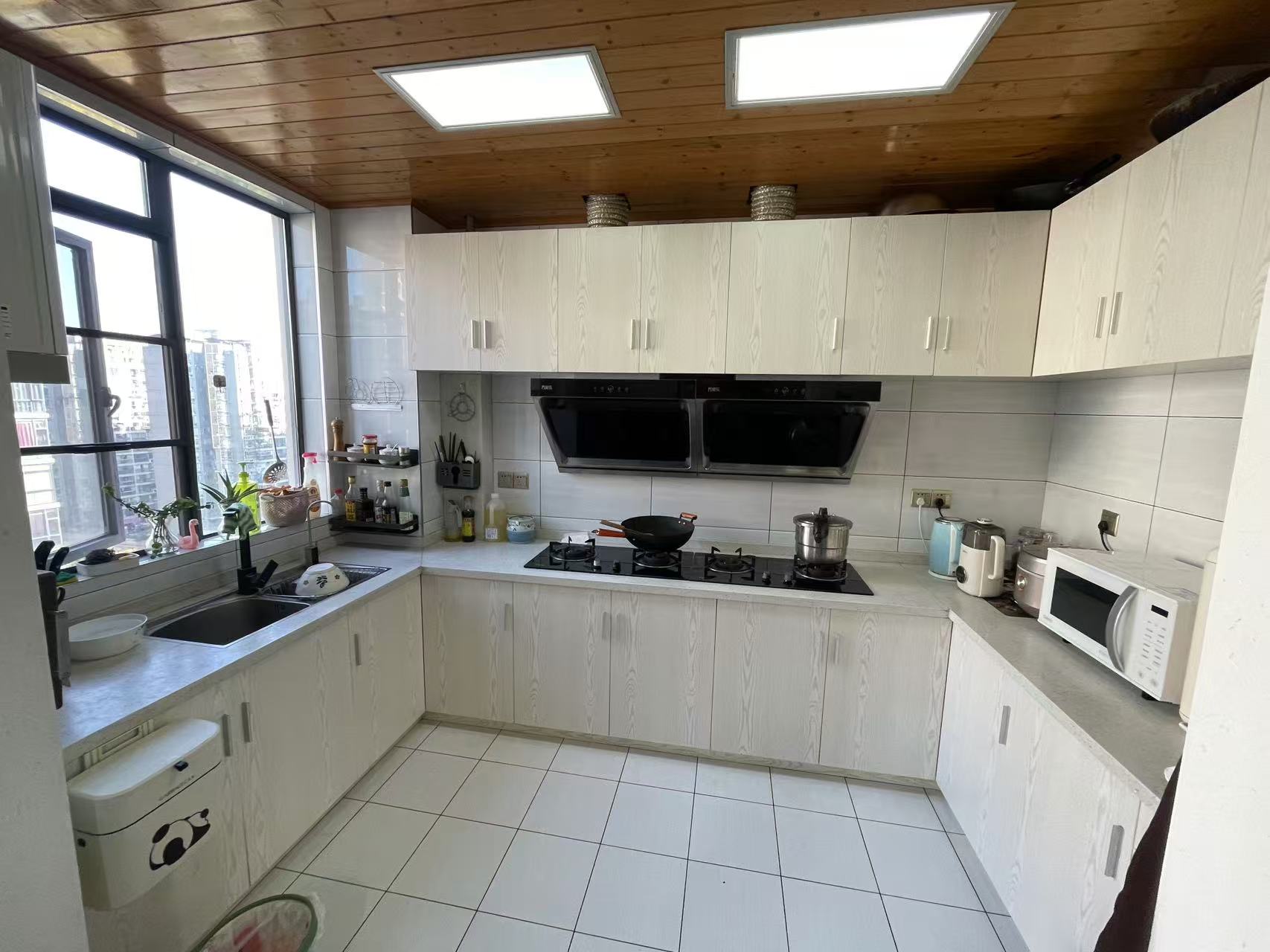 庐山春天早安华晨  4室2厅2卫    88.0万 庐山春天早安华晨  4室2厅2卫    88.0万室内图