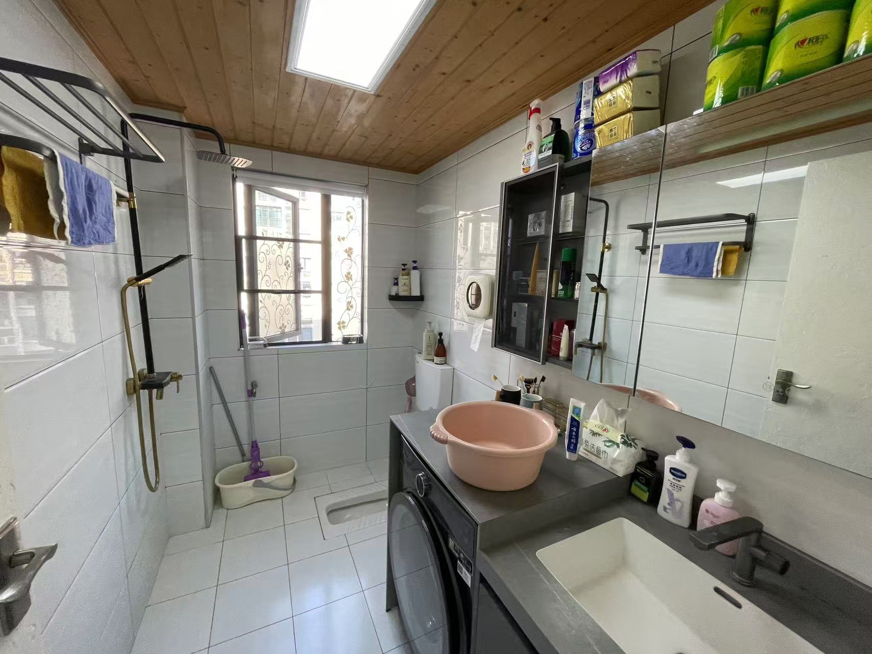 庐山春天早安华晨  4室2厅2卫    88.0万 庐山春天早安华晨  4室2厅2卫    88.0万室内图